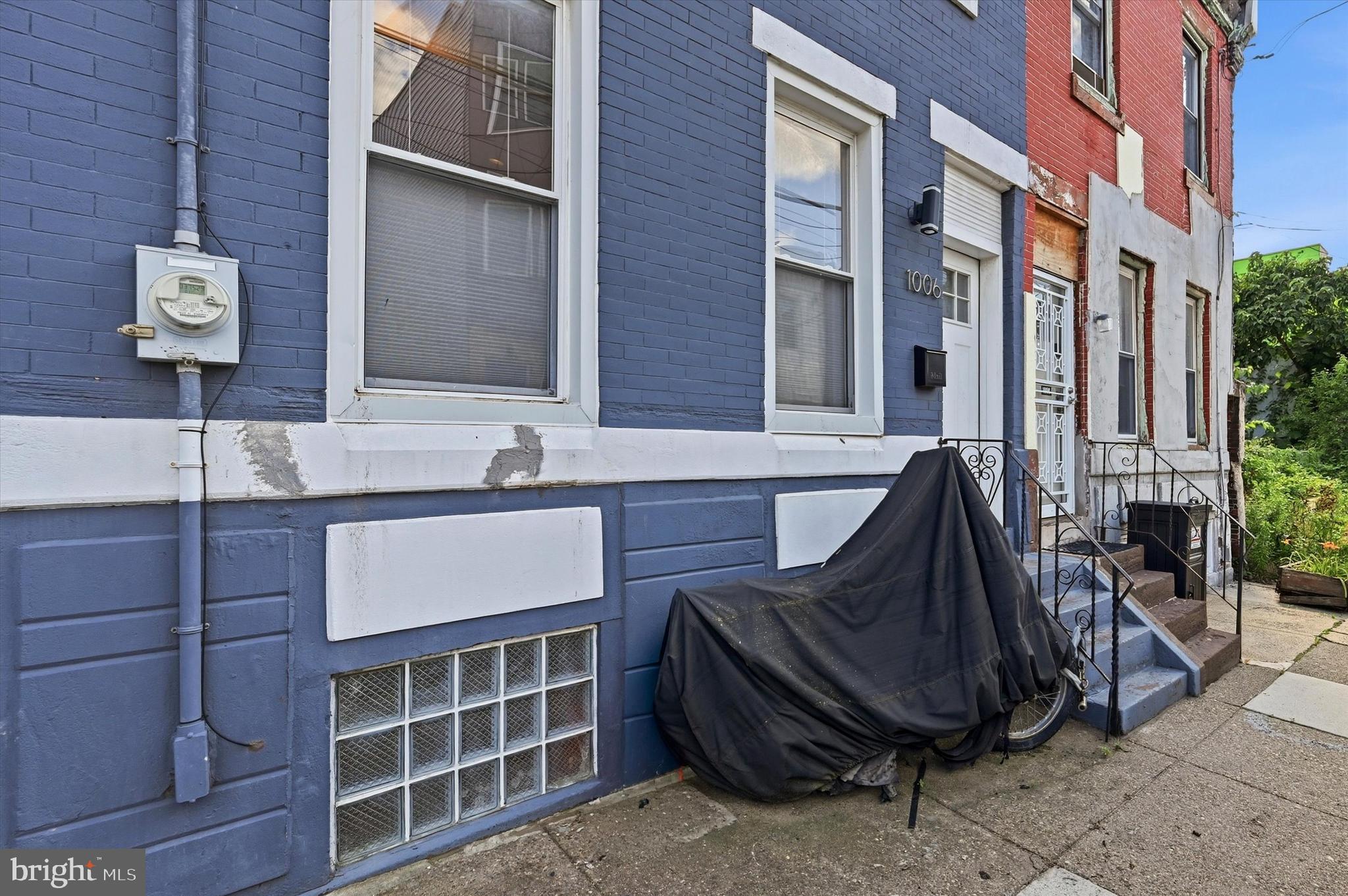 1006 W DAKOTA STREET