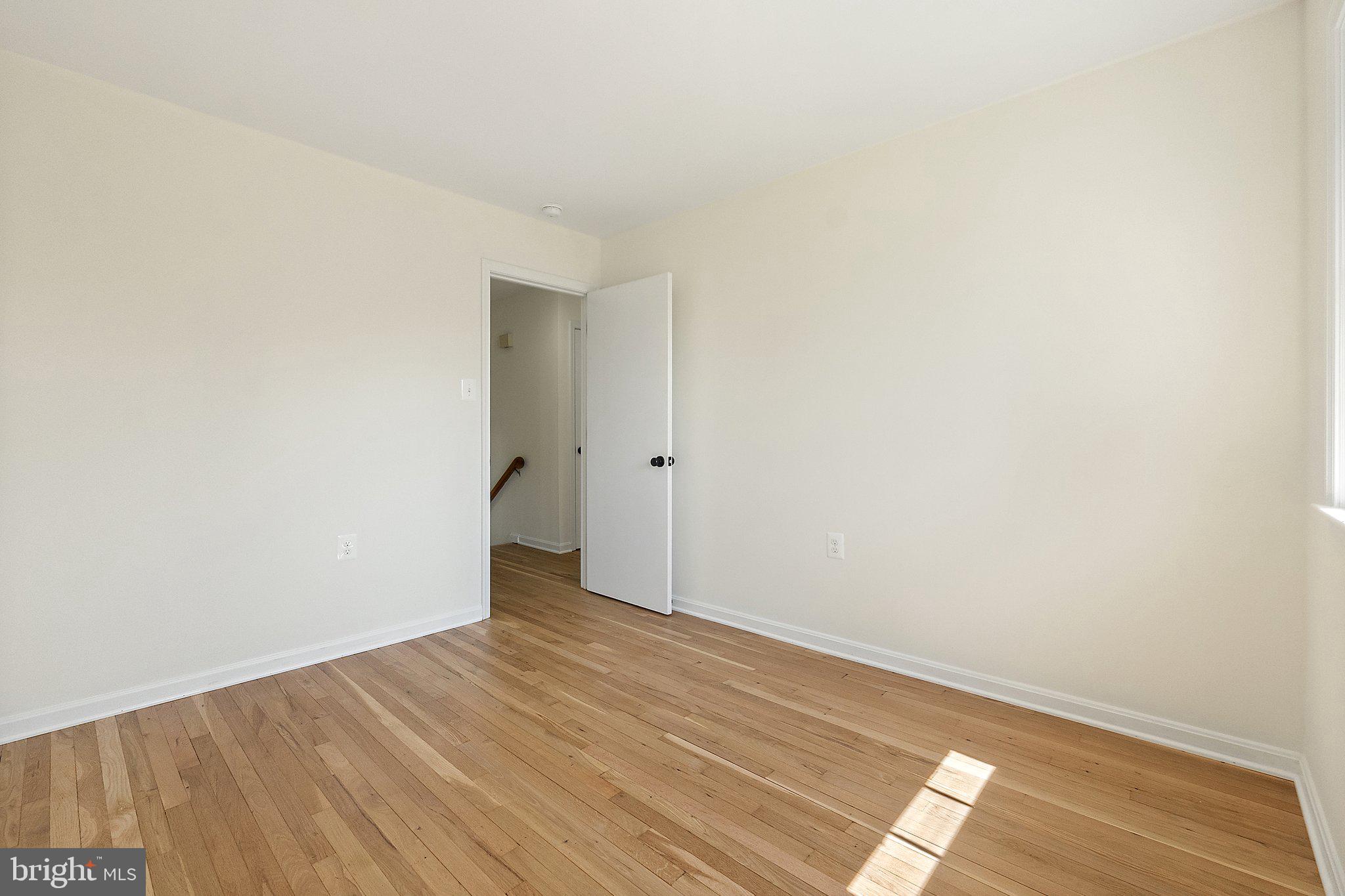 COUNTRY CLUB HILLS - Residential