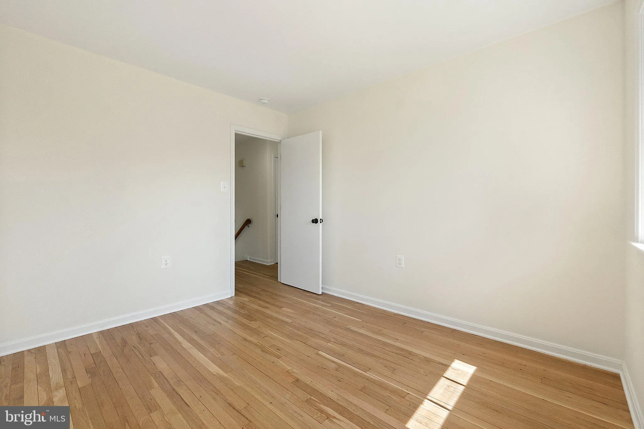 Purcellville, Virginia 20132, United States, 5 Bedrooms Bedrooms, ,3 BathroomsBathrooms,Residential,Contingent,112793