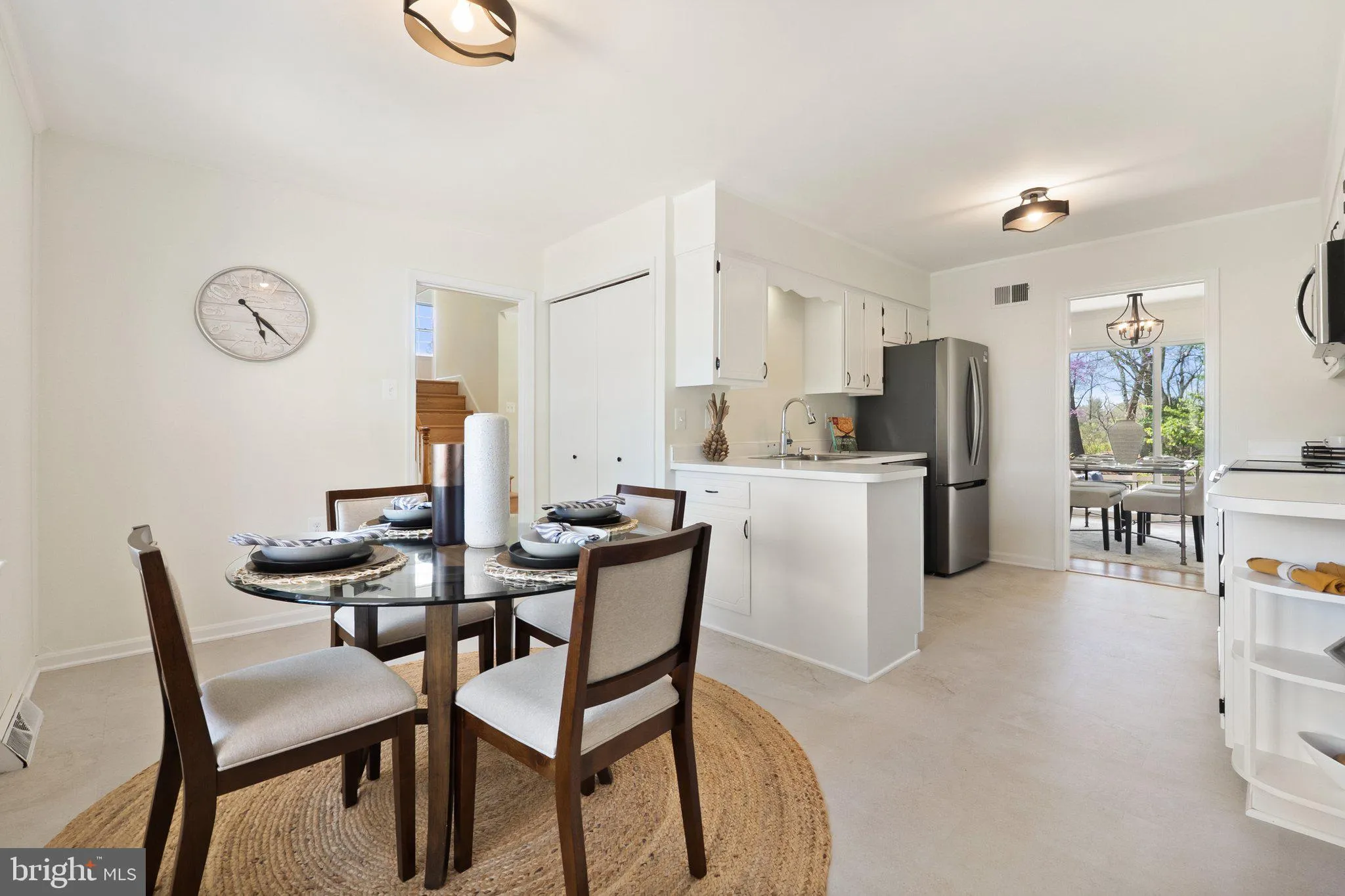 Purcellville, Virginia 20132, United States, 5 Bedrooms Bedrooms, ,3 BathroomsBathrooms,Residential,Contingent,112793