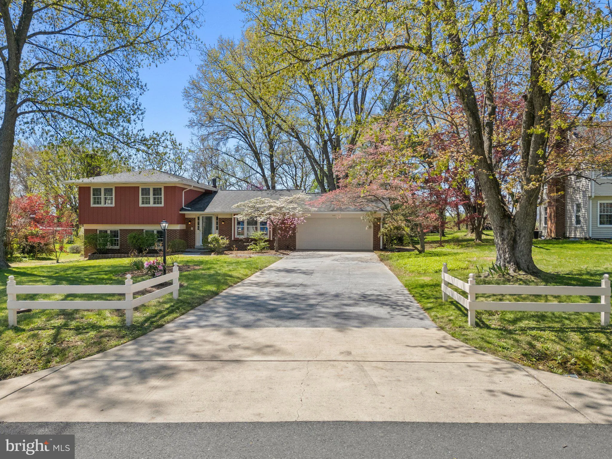 Purcellville, Virginia 20132, United States, 5 Bedrooms Bedrooms, ,3 BathroomsBathrooms,Residential,Contingent,112793