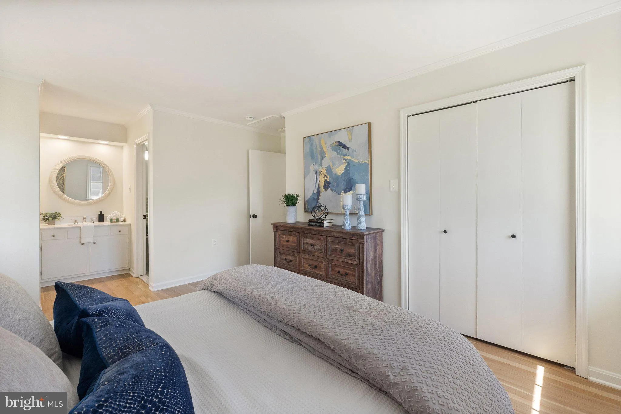 Purcellville, Virginia 20132, United States, 5 Bedrooms Bedrooms, ,3 BathroomsBathrooms,Residential,Contingent,112793