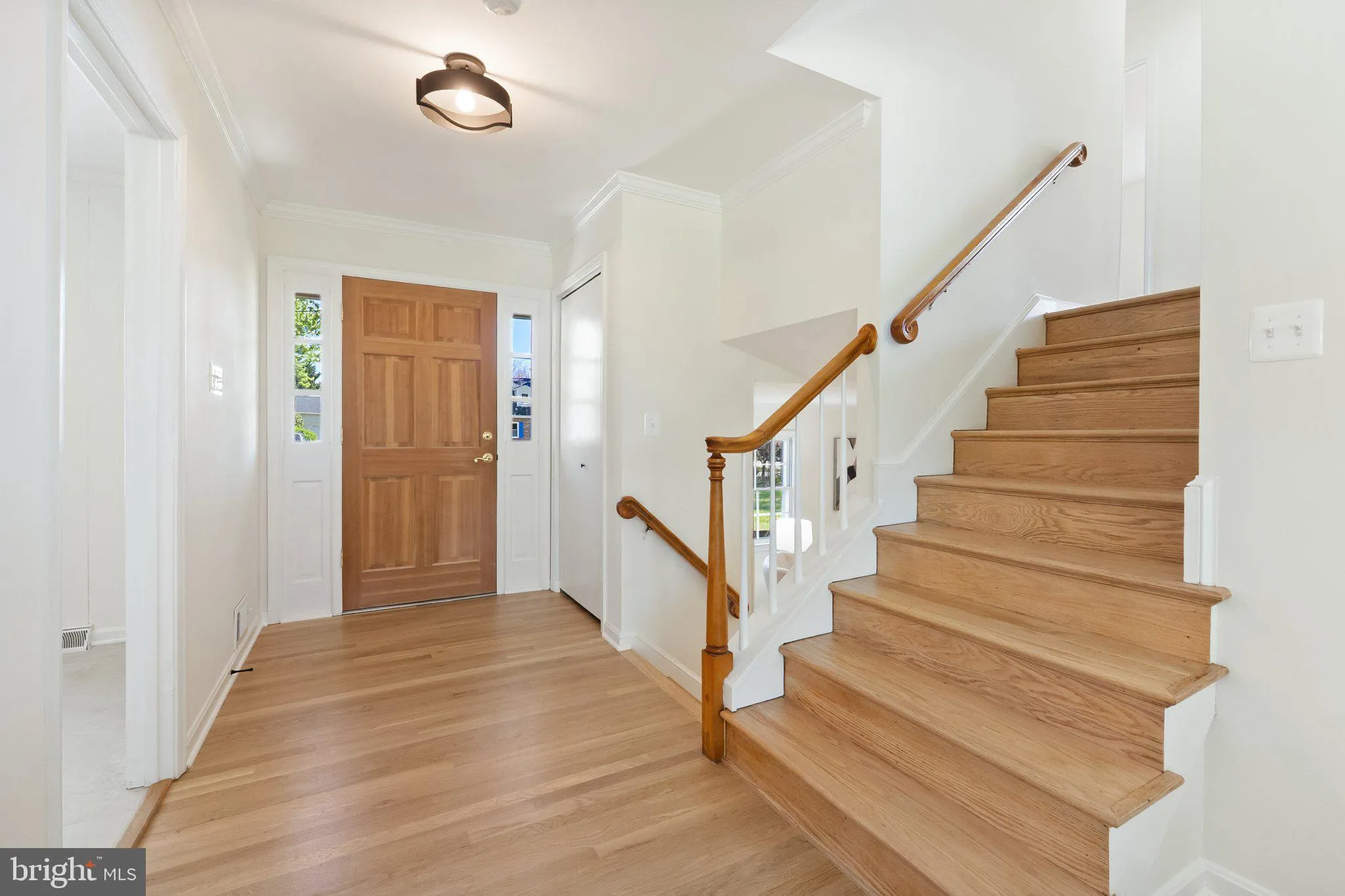 Purcellville, Virginia 20132, United States, 5 Bedrooms Bedrooms, ,3 BathroomsBathrooms,Residential,Contingent,112793