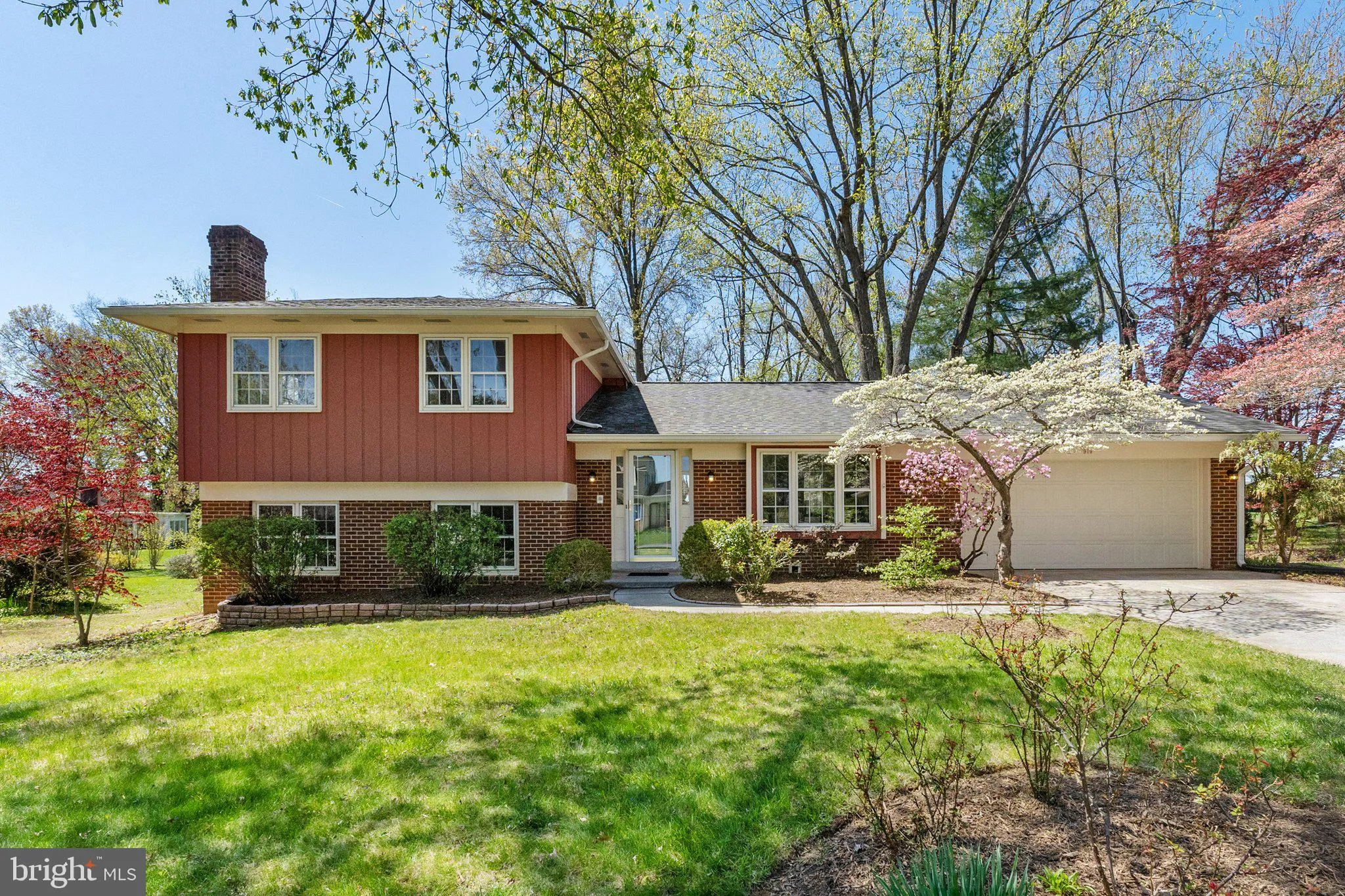 Purcellville, Virginia 20132, United States, 5 Bedrooms Bedrooms, ,3 BathroomsBathrooms,Residential,Contingent,112793