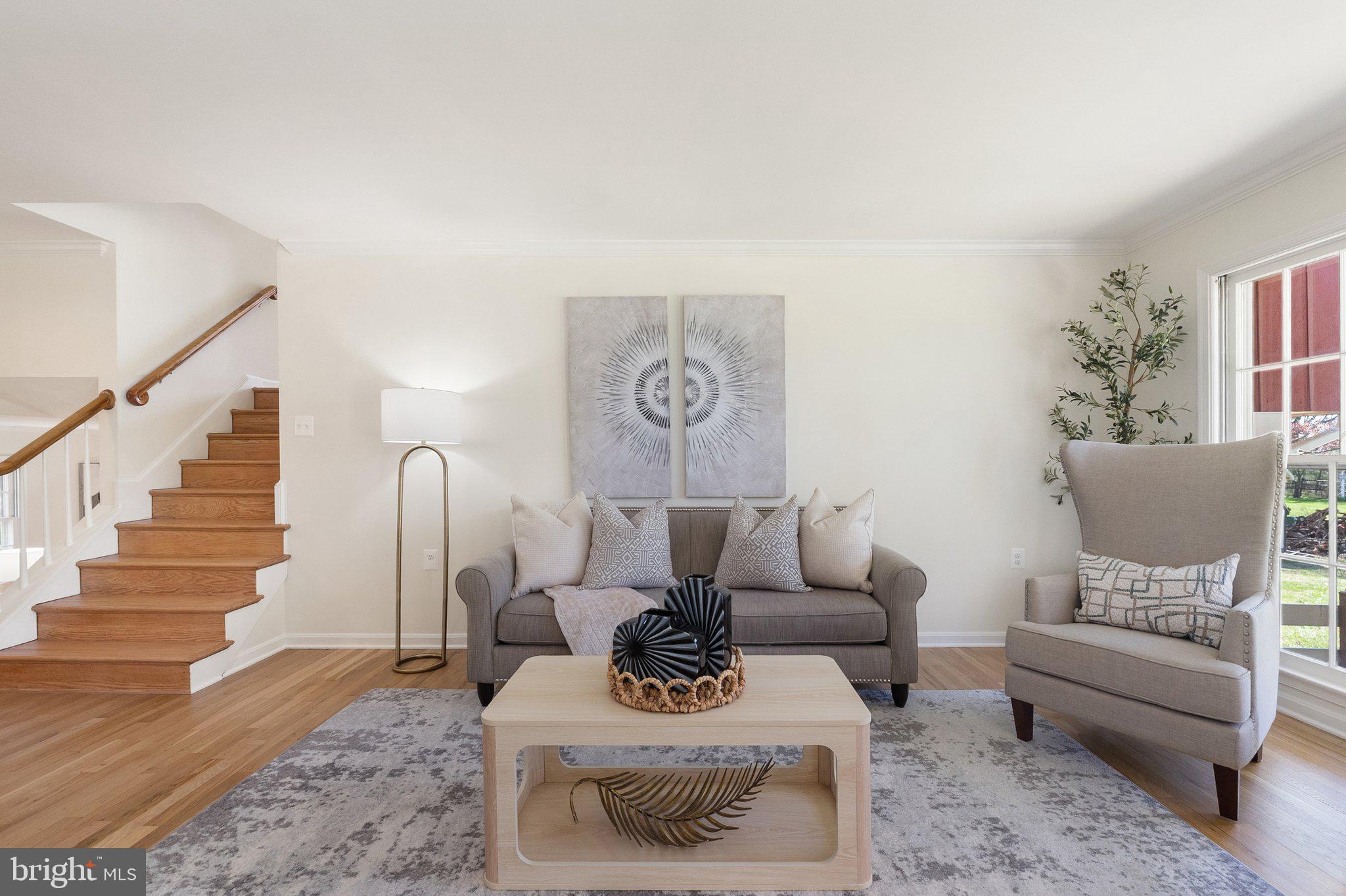 COUNTRY CLUB HILLS - Residential