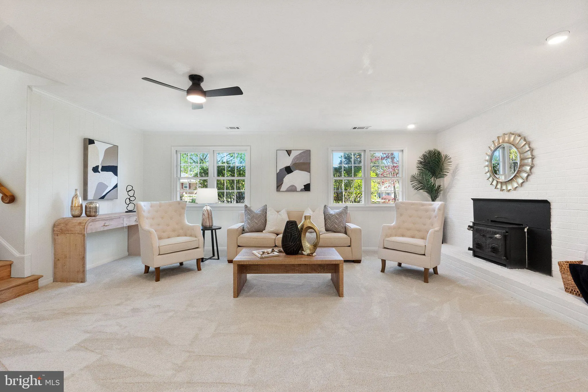 Purcellville, Virginia 20132, United States, 5 Bedrooms Bedrooms, ,3 BathroomsBathrooms,Residential,Contingent,112793