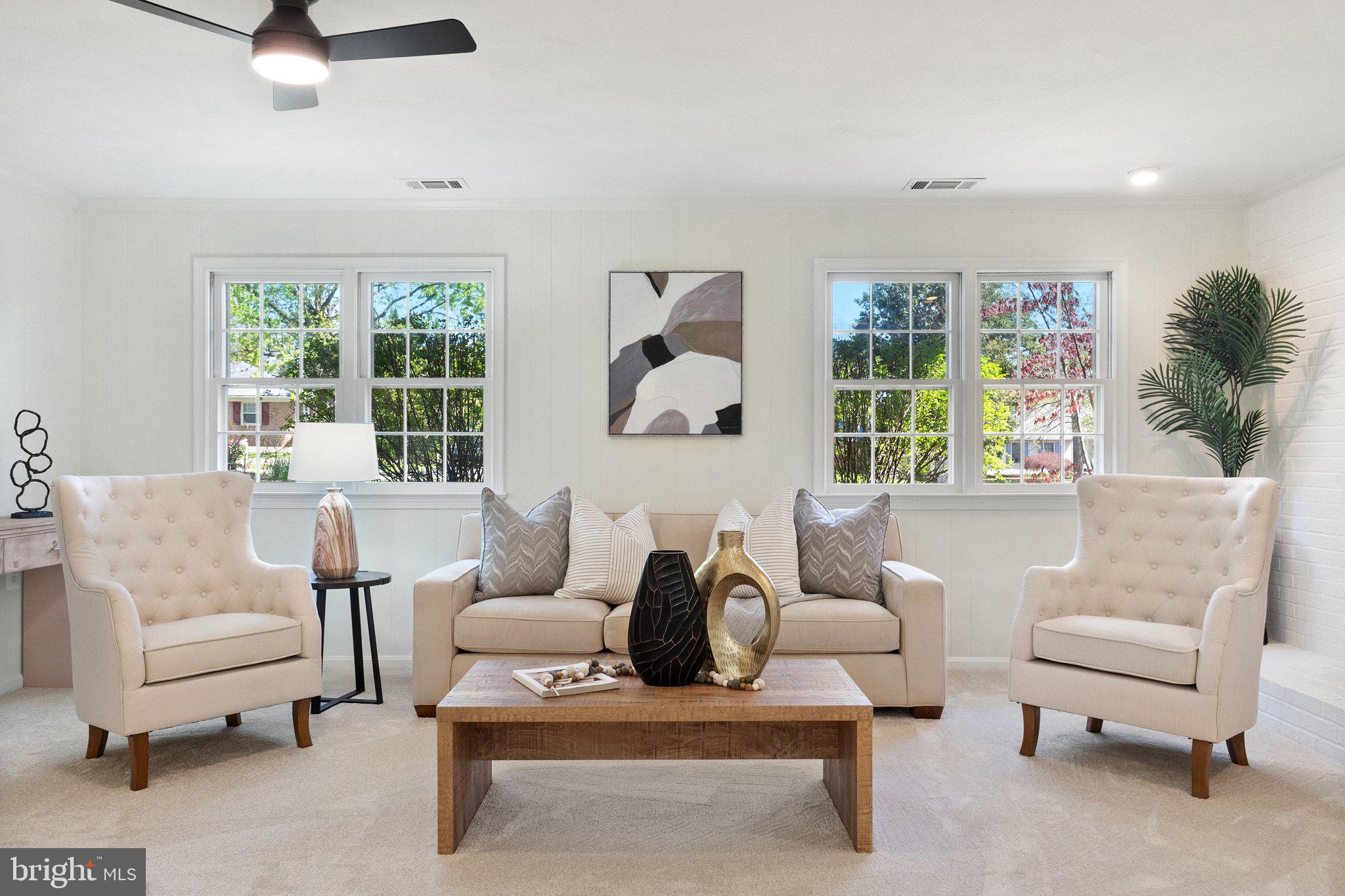 COUNTRY CLUB HILLS - Residential