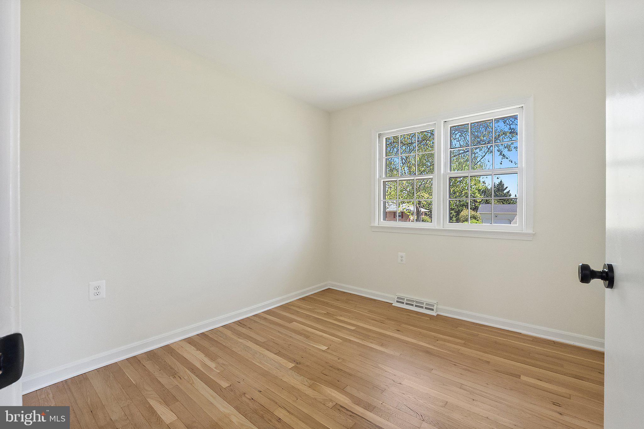 COUNTRY CLUB HILLS - Residential