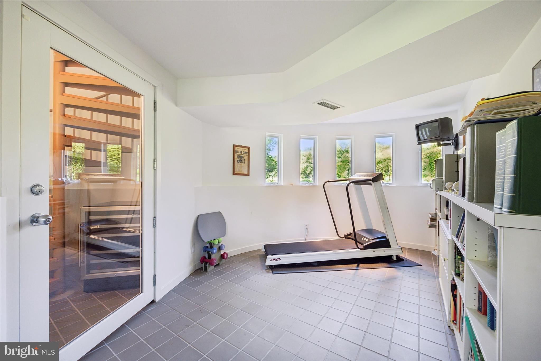 WALMERE MANOR - Residential