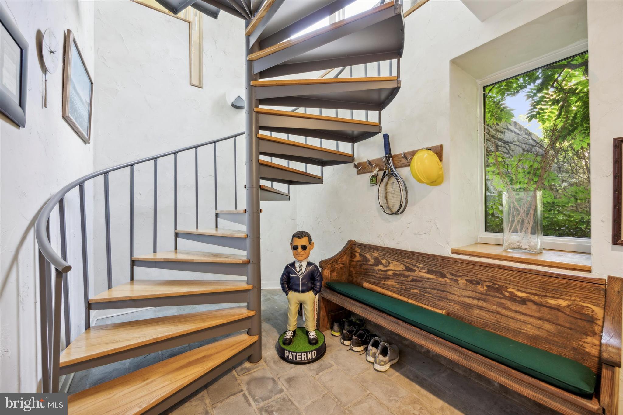 WALMERE MANOR - Residential