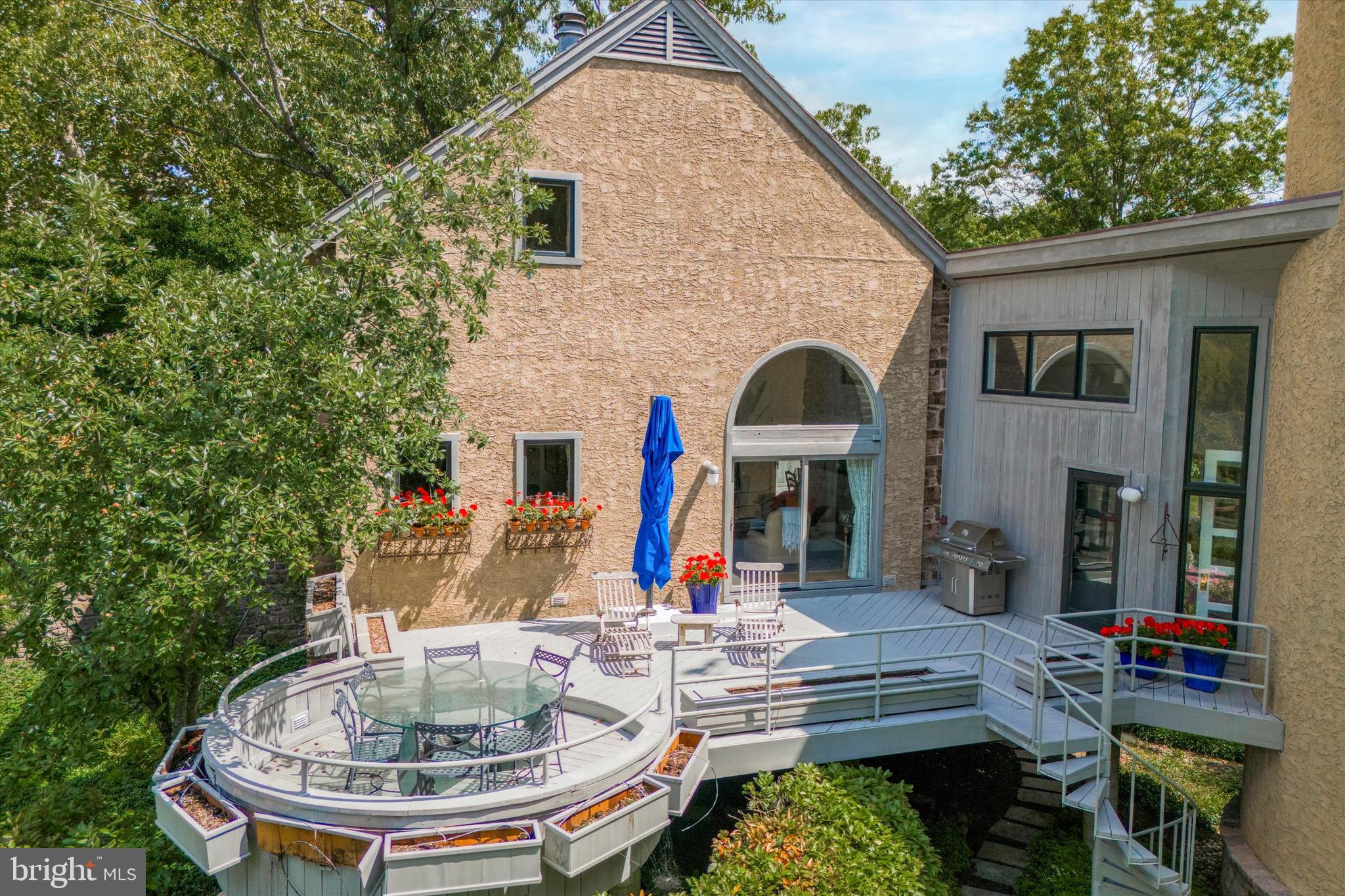 WALMERE MANOR - Residential