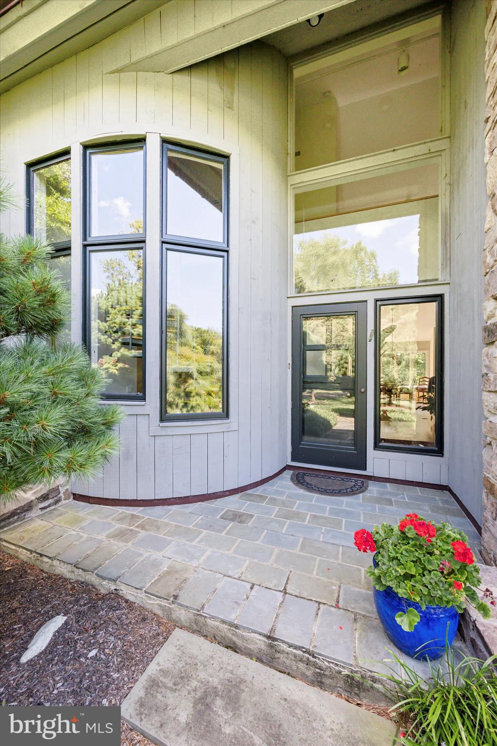 WALMERE MANOR - Residential