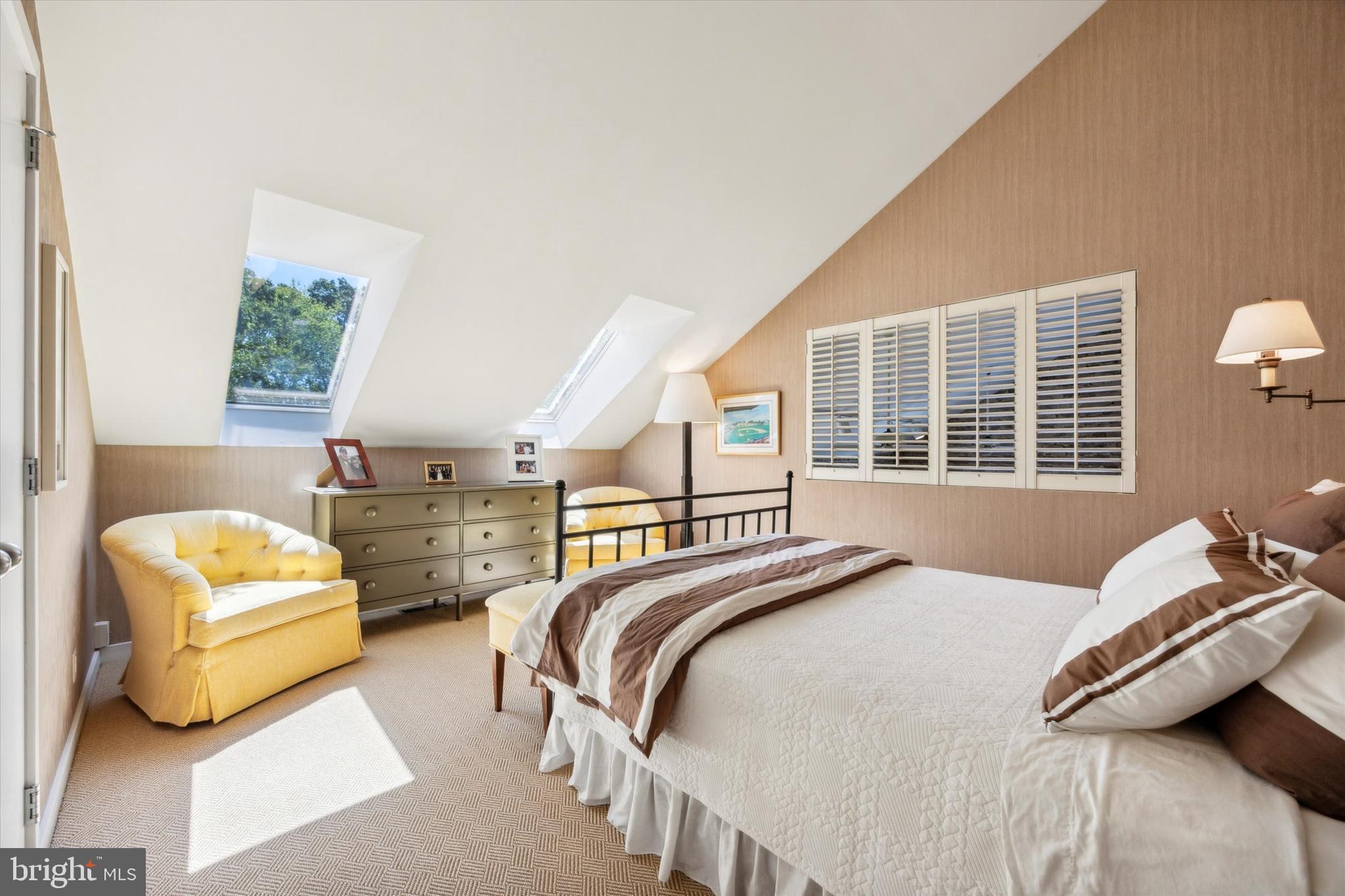 WALMERE MANOR - Residential