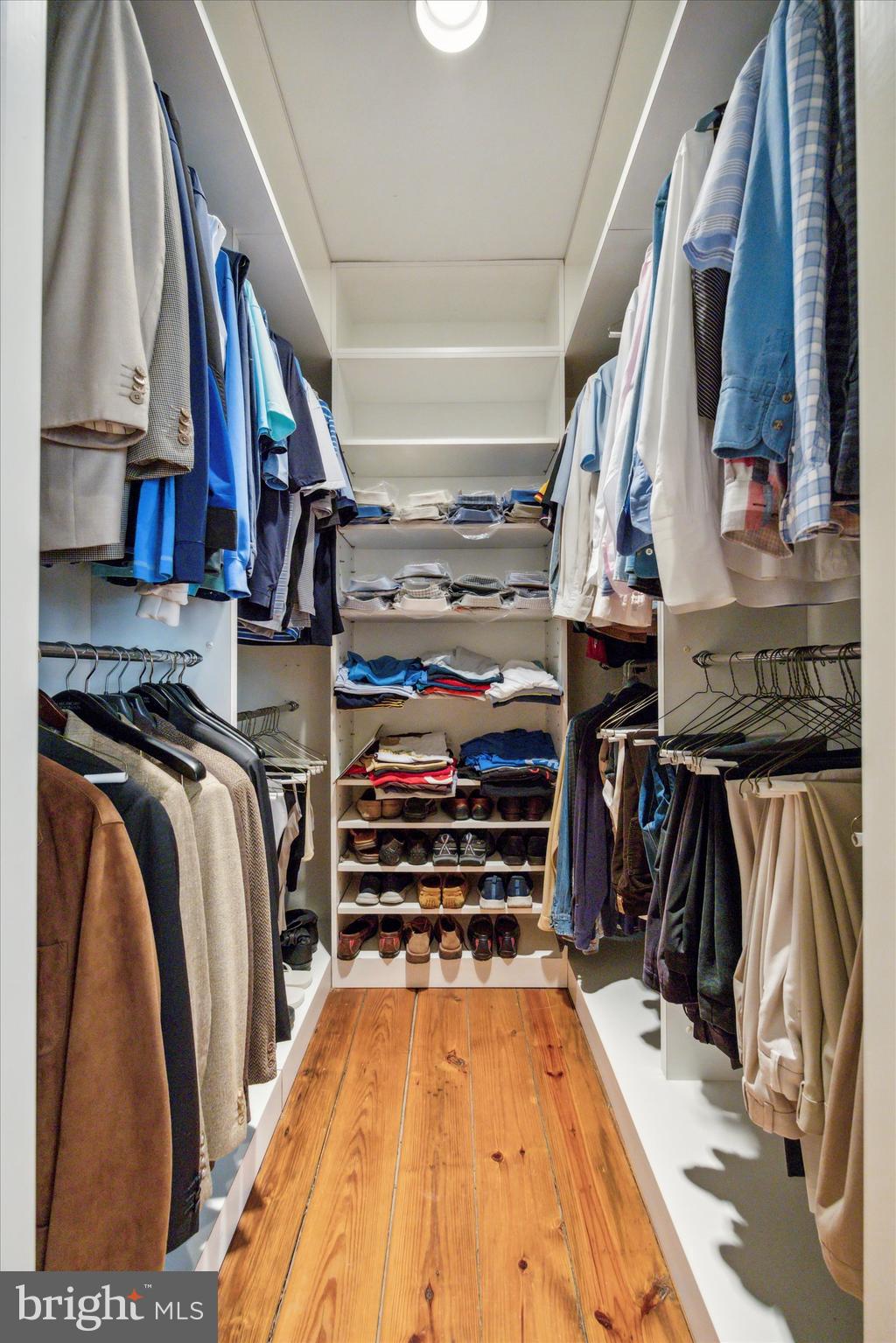 WALMERE MANOR - Residential