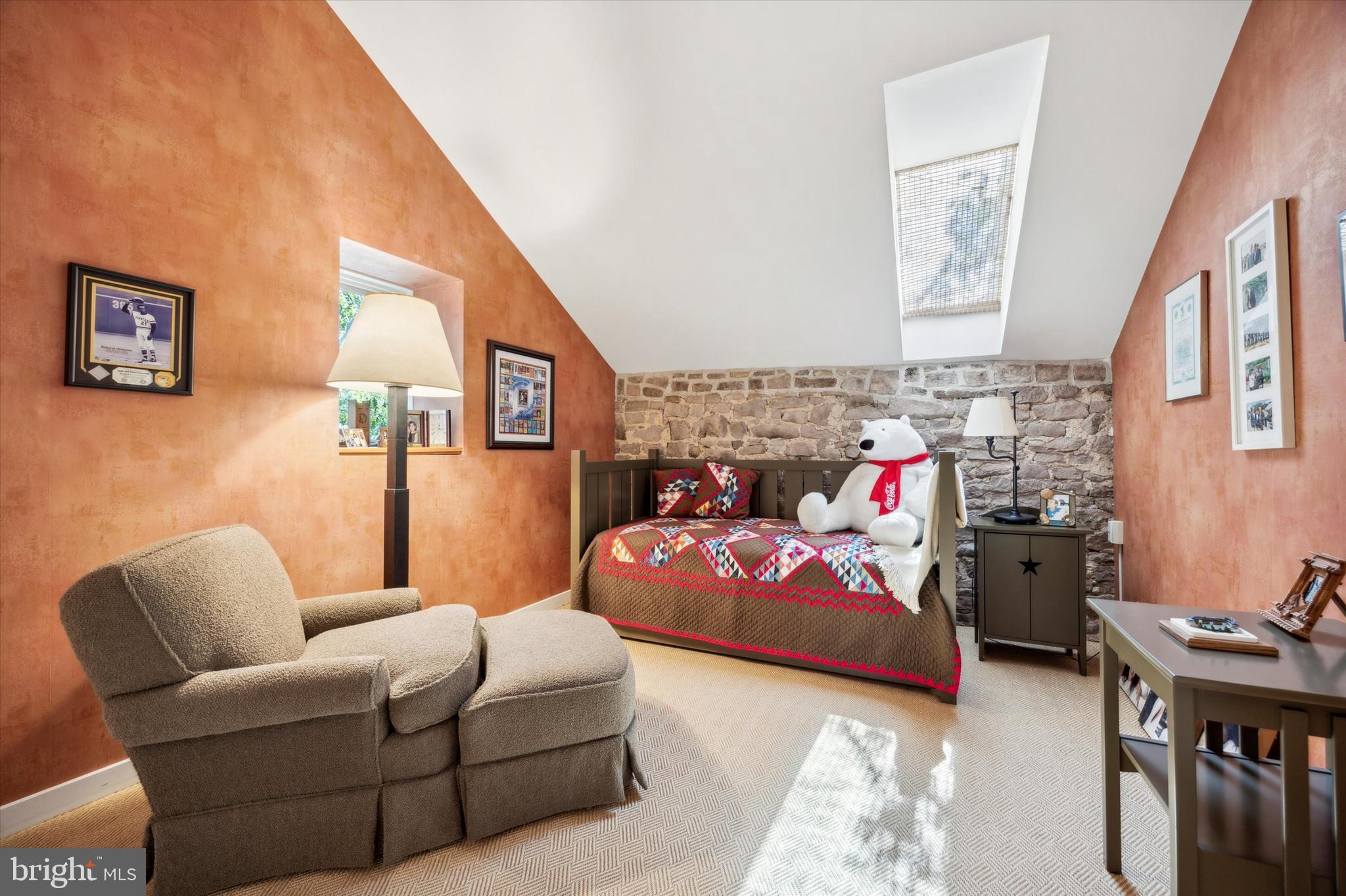 WALMERE MANOR - Residential