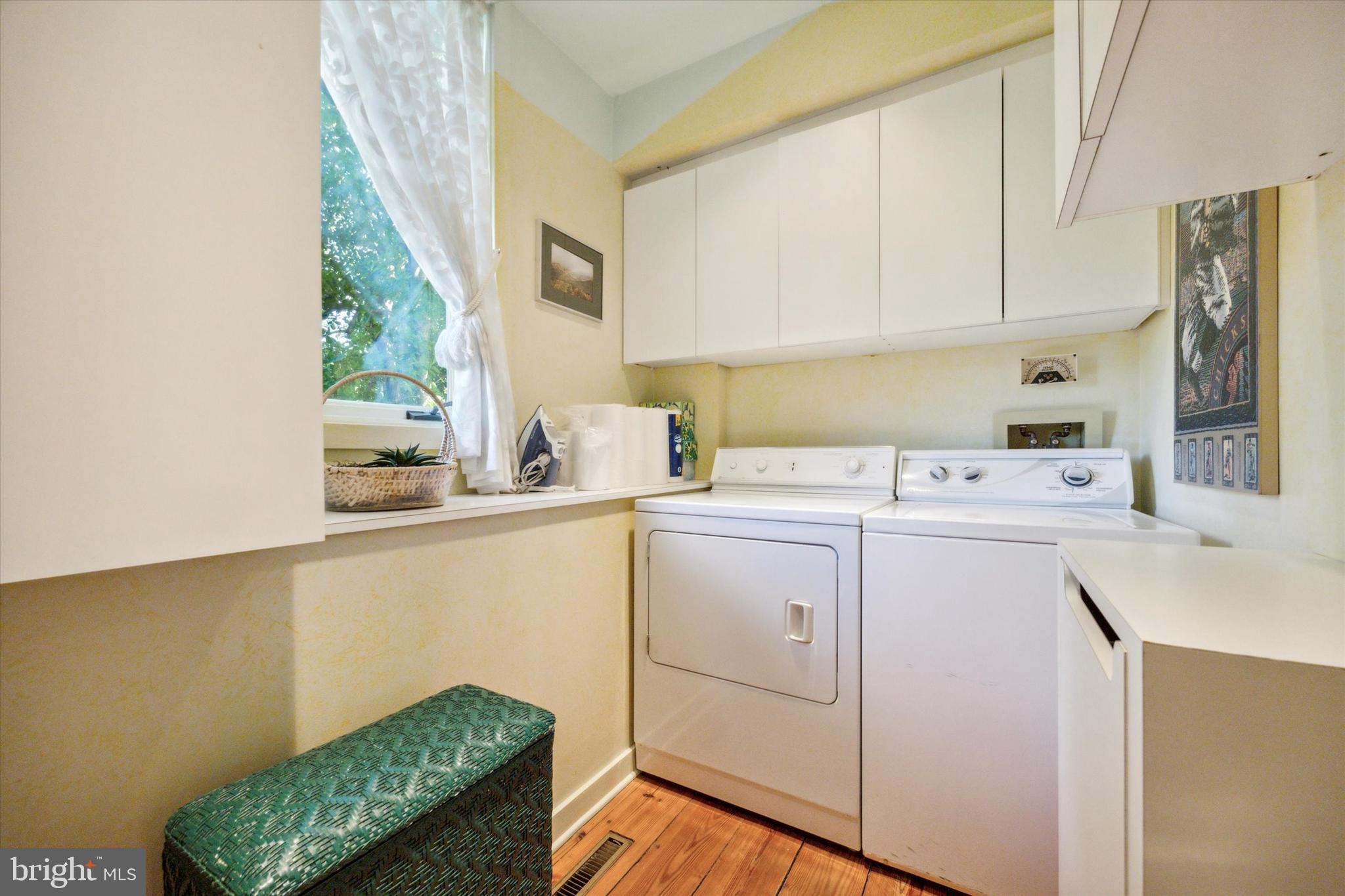 WALMERE MANOR - Residential