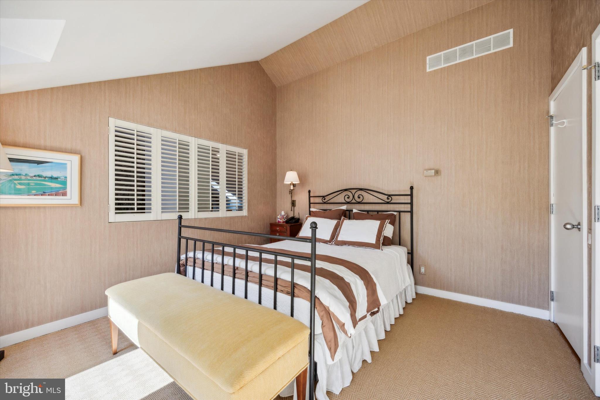 WALMERE MANOR - Residential