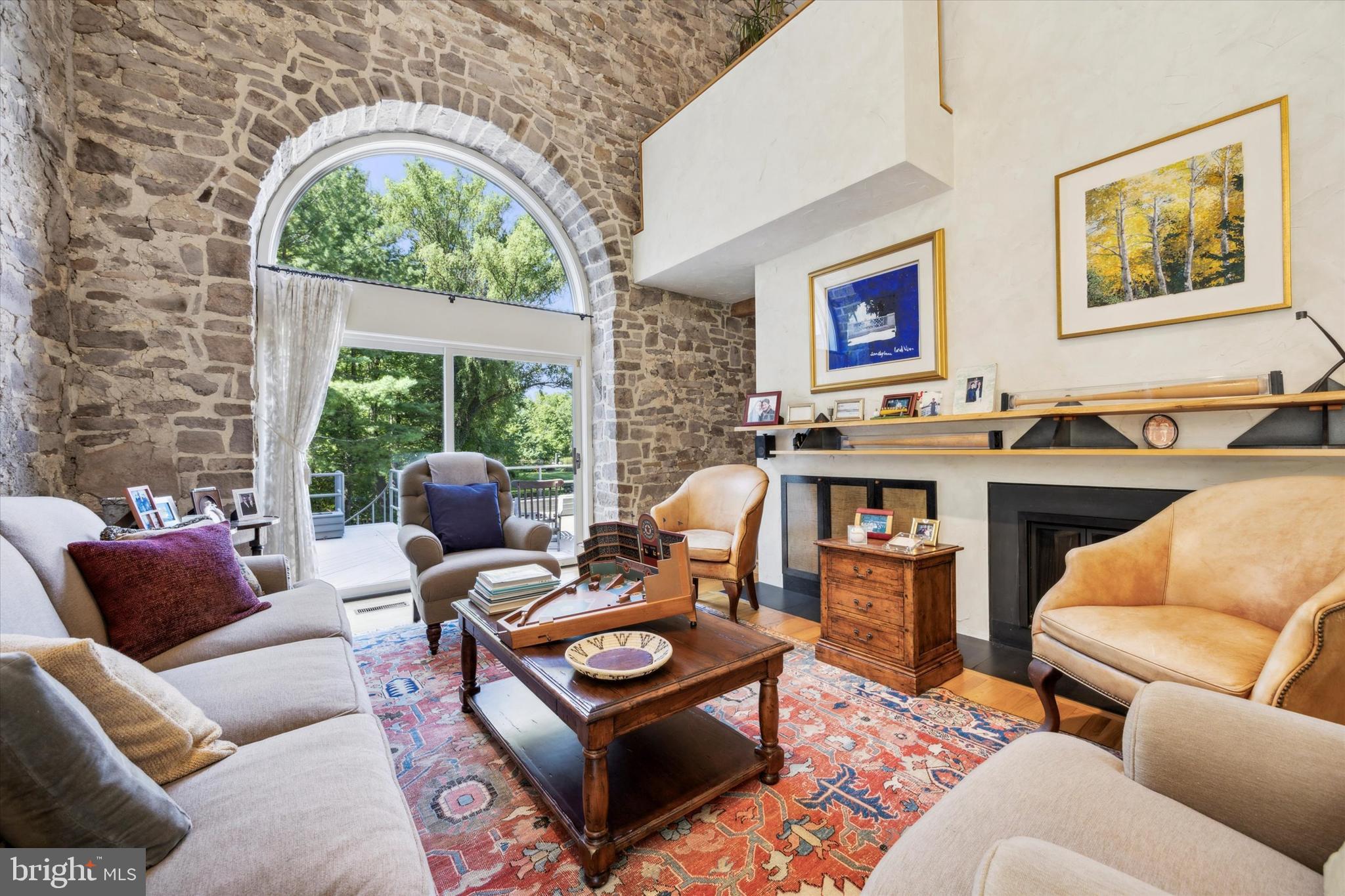 WALMERE MANOR - Residential