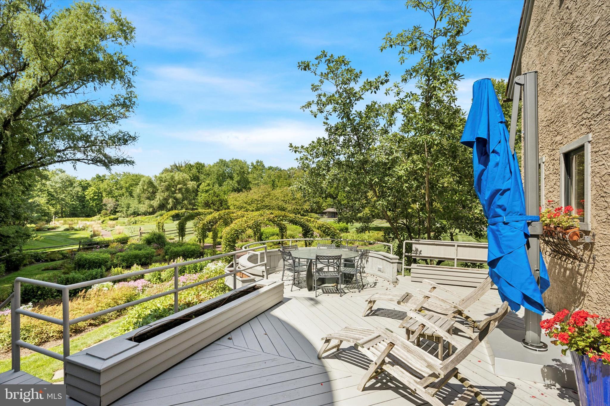 WALMERE MANOR - Residential