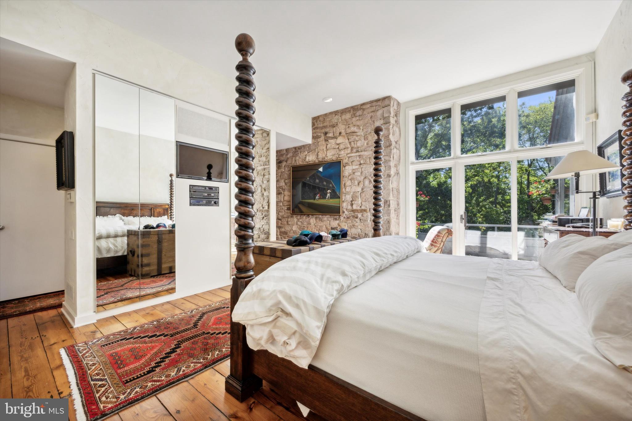 WALMERE MANOR - Residential