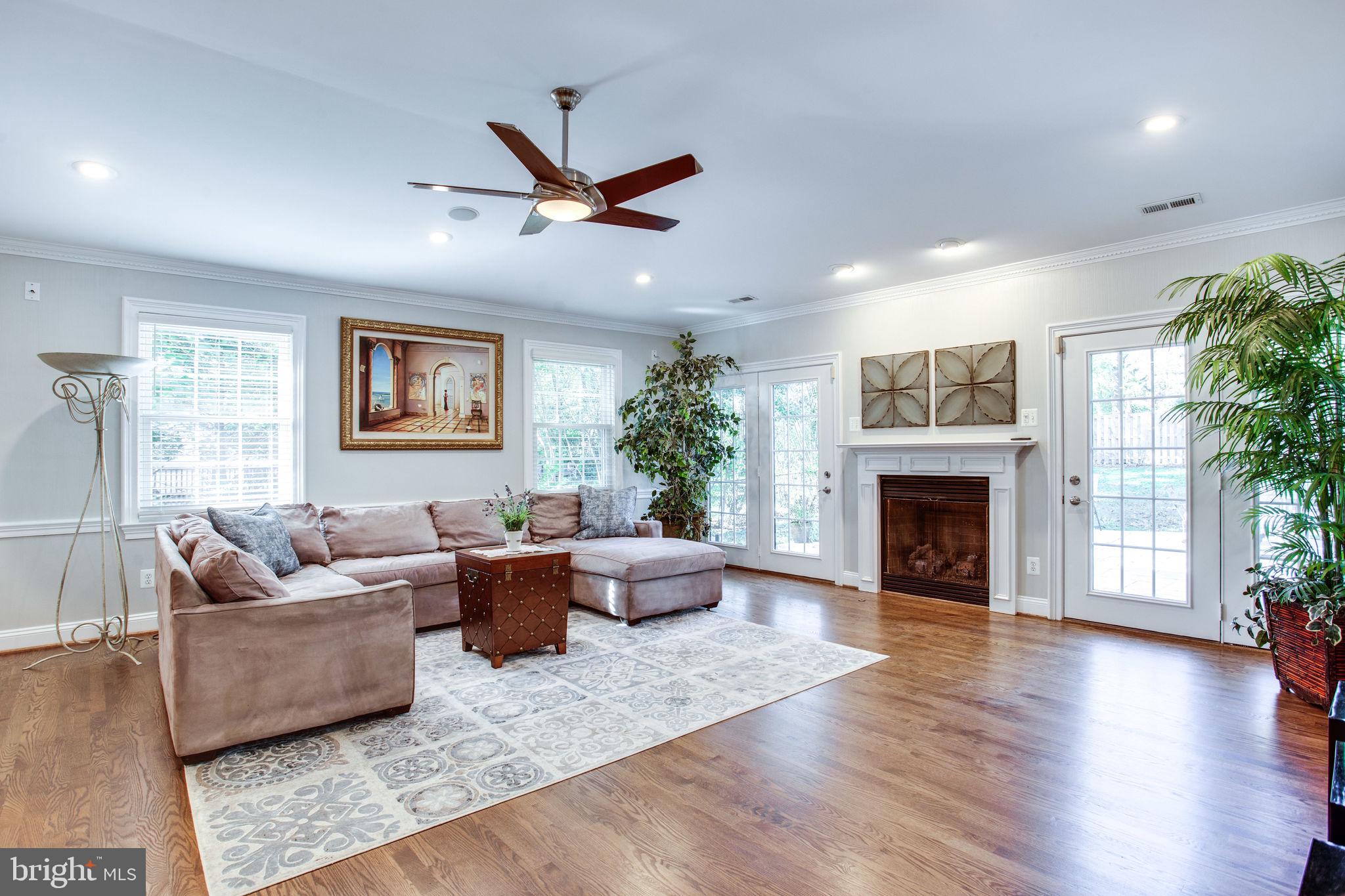 NORTH BARCROFT - Residential