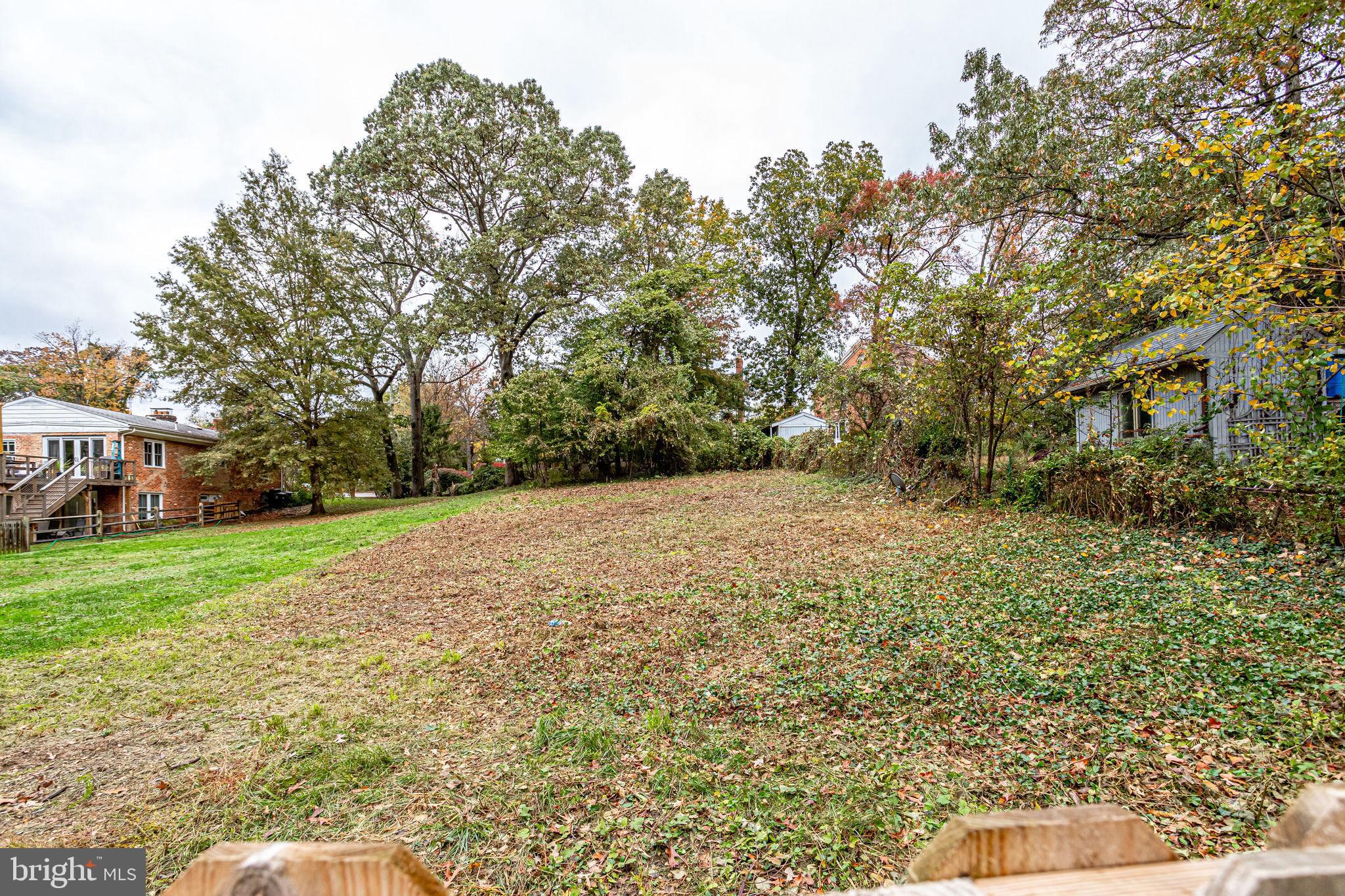 NORTH BARCROFT - Residential