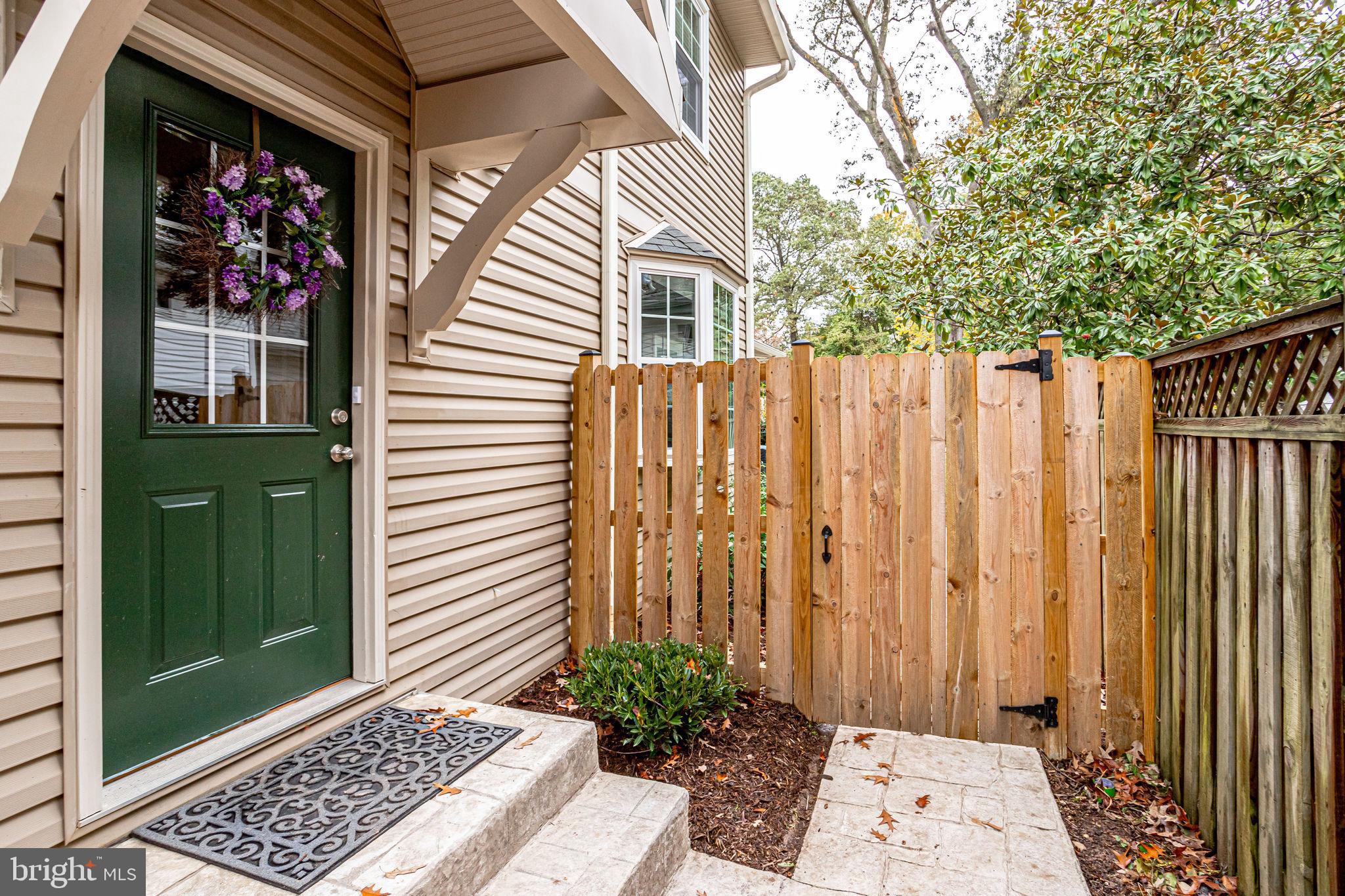 NORTH BARCROFT - Residential