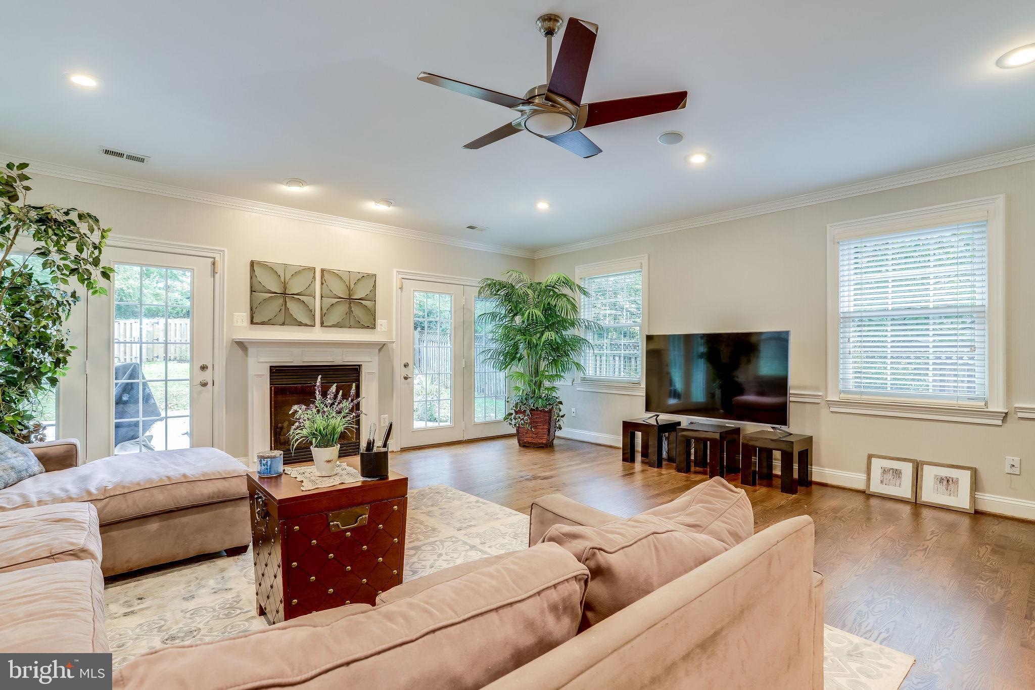 NORTH BARCROFT - Residential