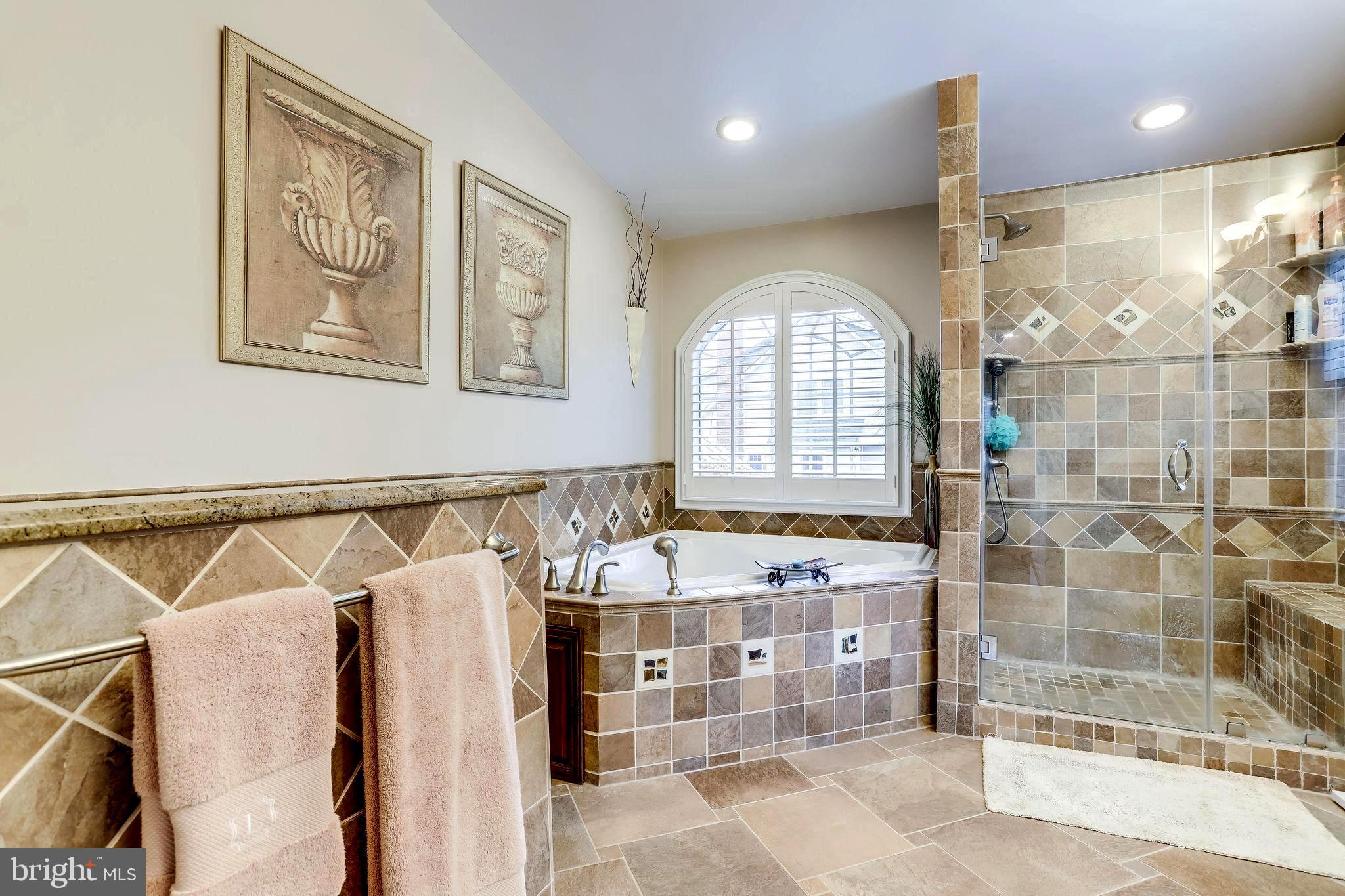 NORTH BARCROFT - Residential