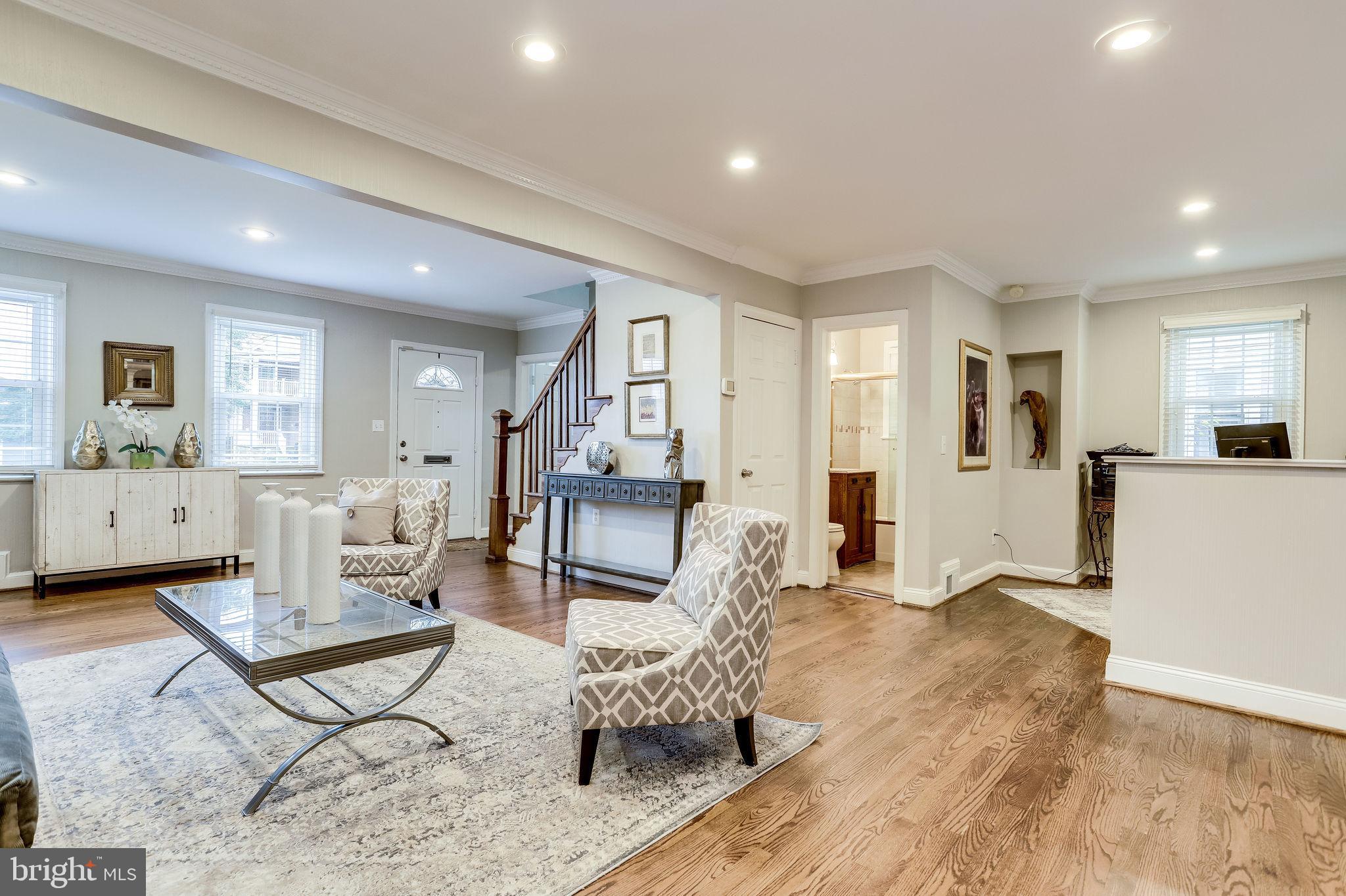 NORTH BARCROFT - Residential