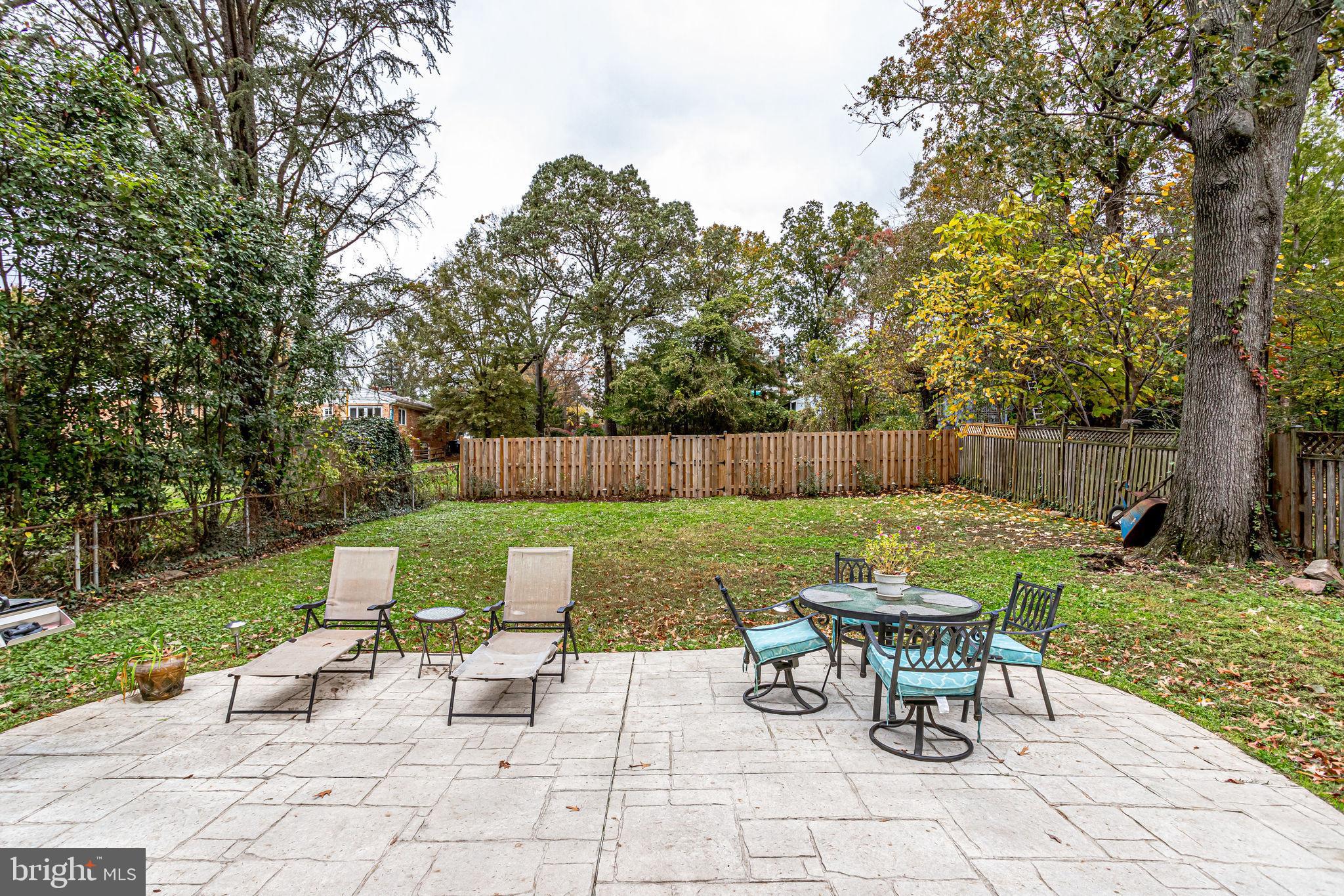 NORTH BARCROFT - Residential