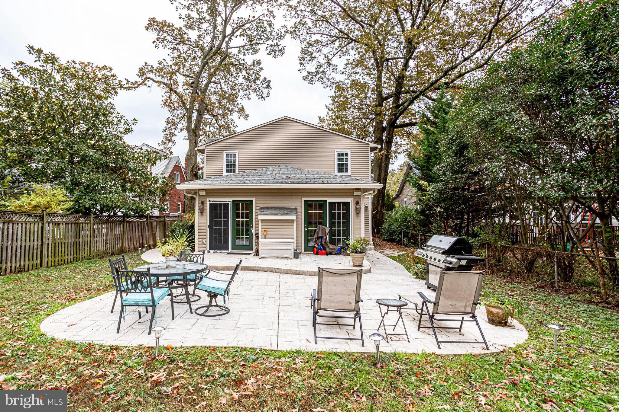 NORTH BARCROFT - Residential