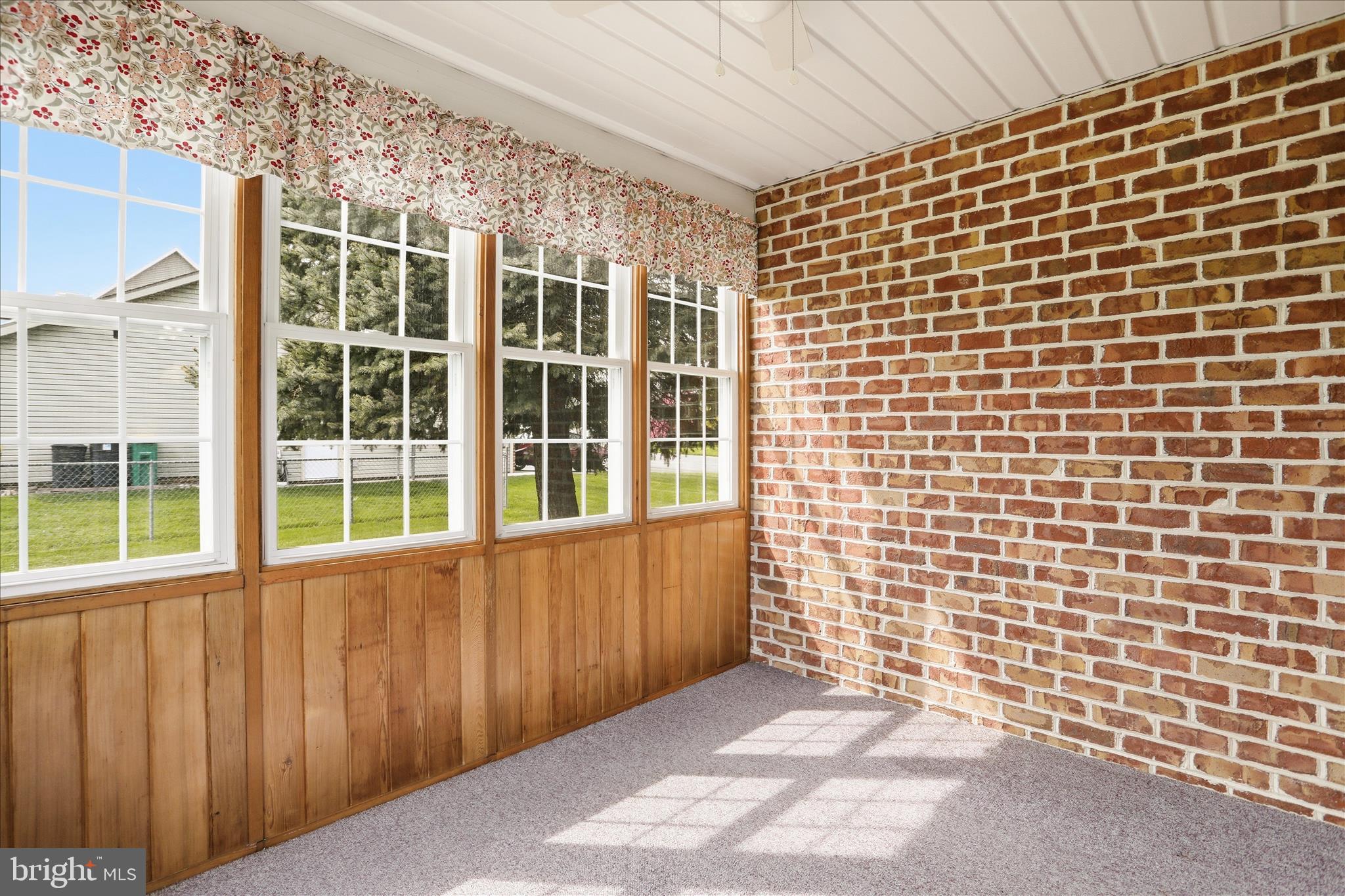 LAURICH MEADOWS - Residential