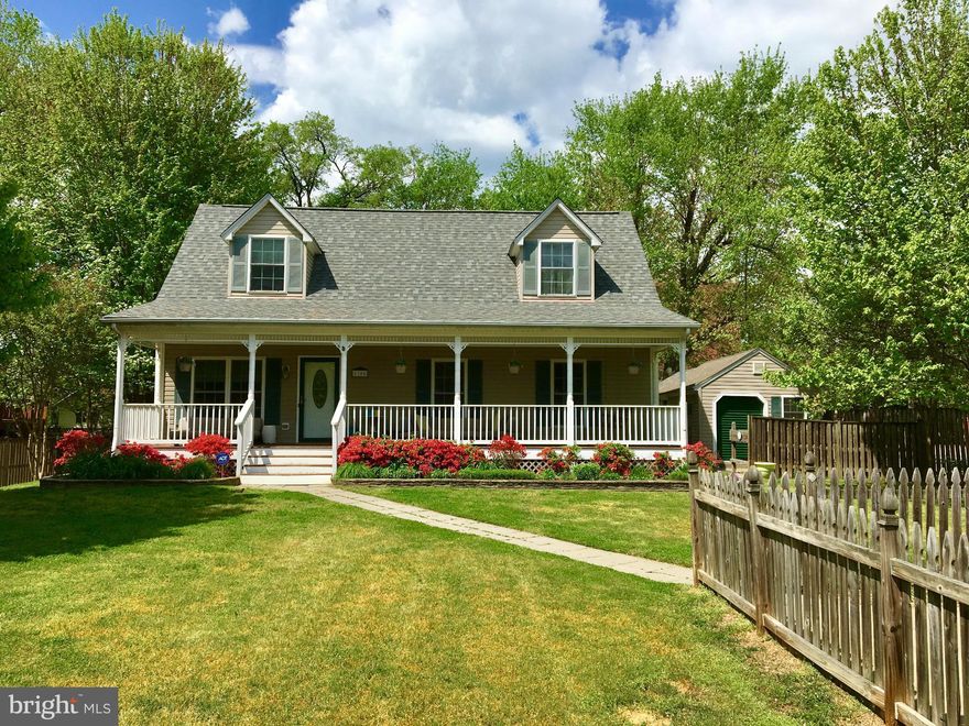 Lovely Cape Cod on over 1/4 acre in super convenient New Alexandria. 5BR, 3BA w/sun-drenched LR & DR, eat-in kitchen w/stainless appliances, 2 newly renovated baths, hardwood floors & superb closet space. Incredible outdoor space includes front porch, back deck, fully fenced yard and 2 large storage sheds. A few blocks to river, shopping & restaurants. Immaculate! Settled 6/26/17