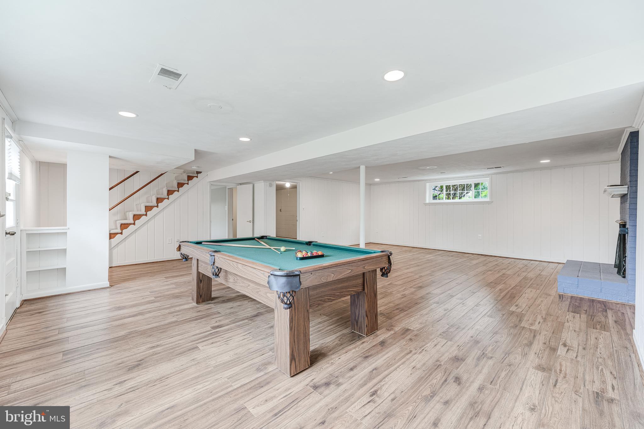 BIRCHWOOD - Residential