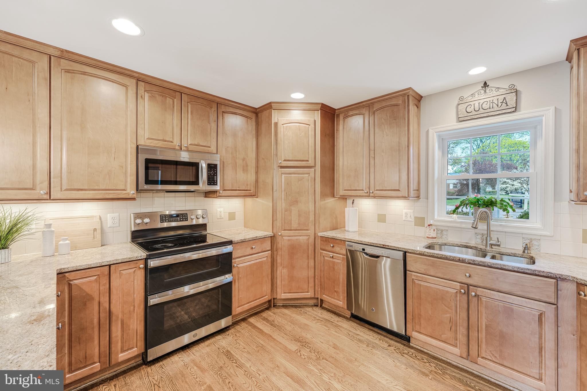 BIRCHWOOD - Residential