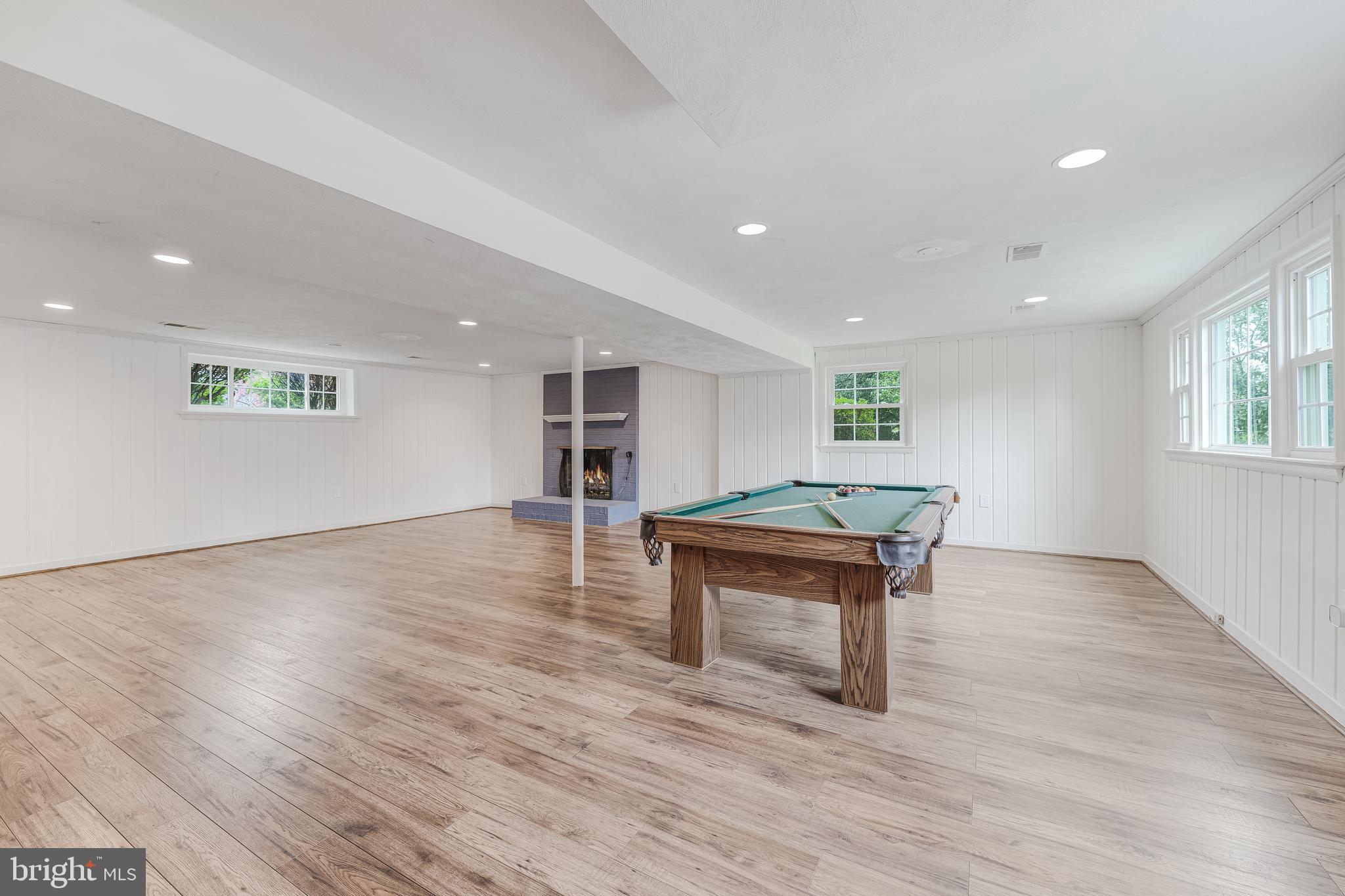 BIRCHWOOD - Residential