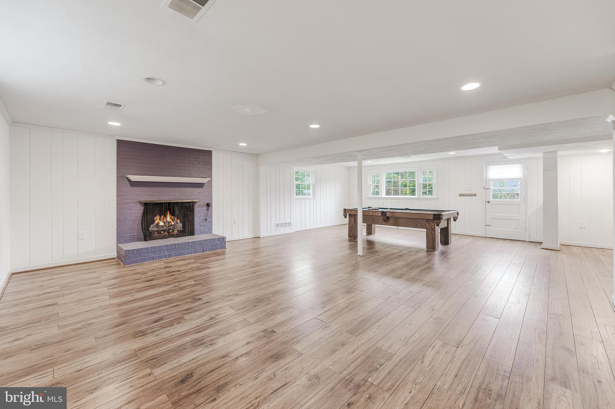 BIRCHWOOD - Residential