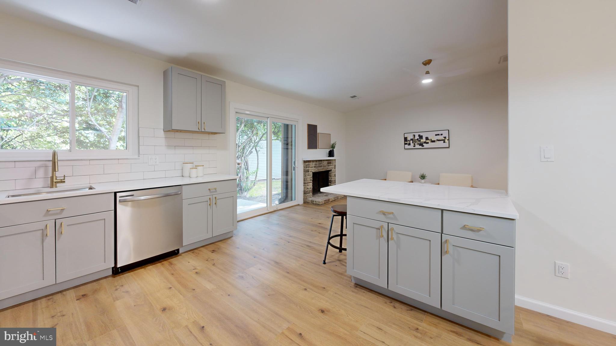 1544 HIDDENBROOK DRIVE