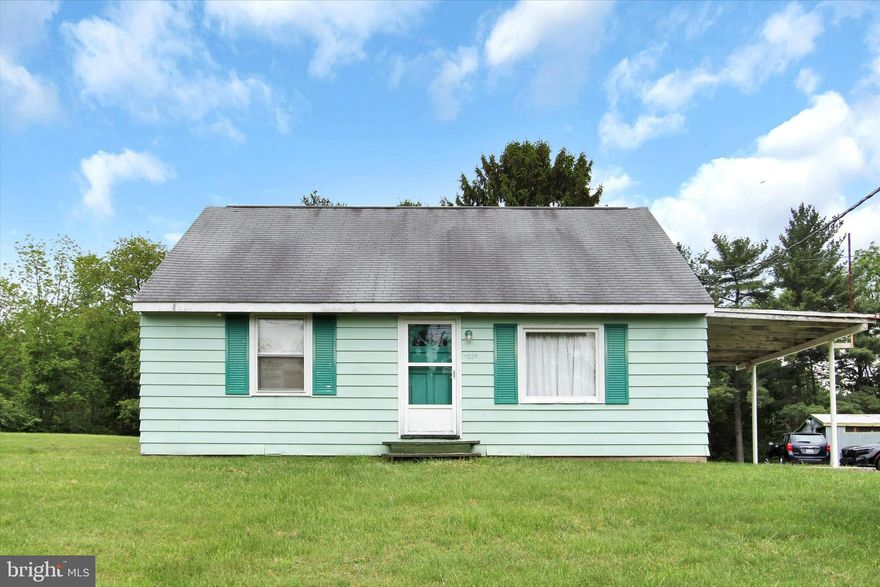 Come take a look at this cozy home built, owned, and cared for by its original owners. This home offers main floor living with the opportunity to finish the upstairs space into a bedroom, office space, hang out spot and more. There are endless possibilities to choose from. Situated on an acre this home has plenty of space for outdoor entertaining. Come take a look for yourself and let your vision bring this home to life.