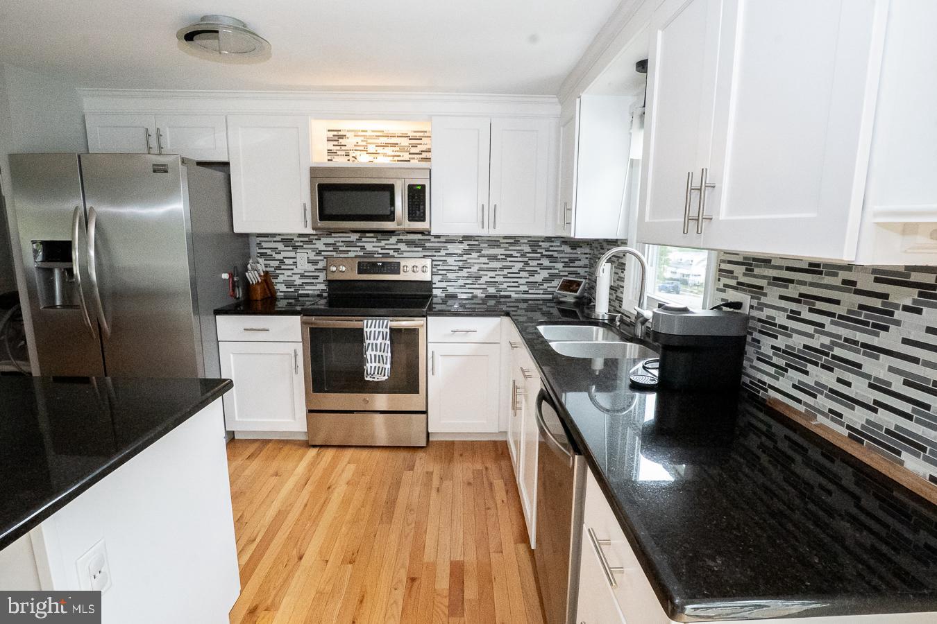 443 SILVER BROOK DRIVE