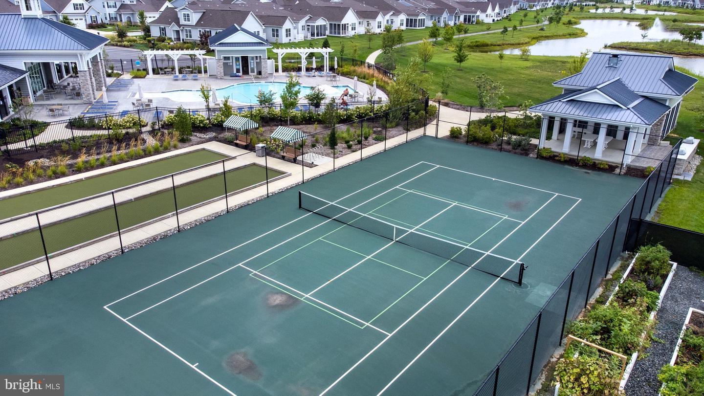 BAY BRIDGE COVE - Residential