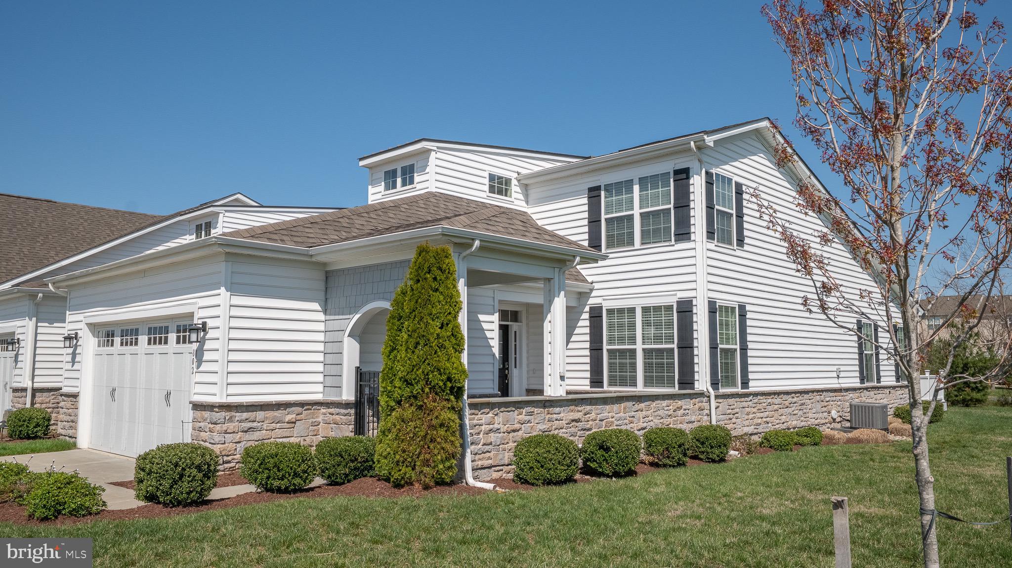 BAY BRIDGE COVE - Residential