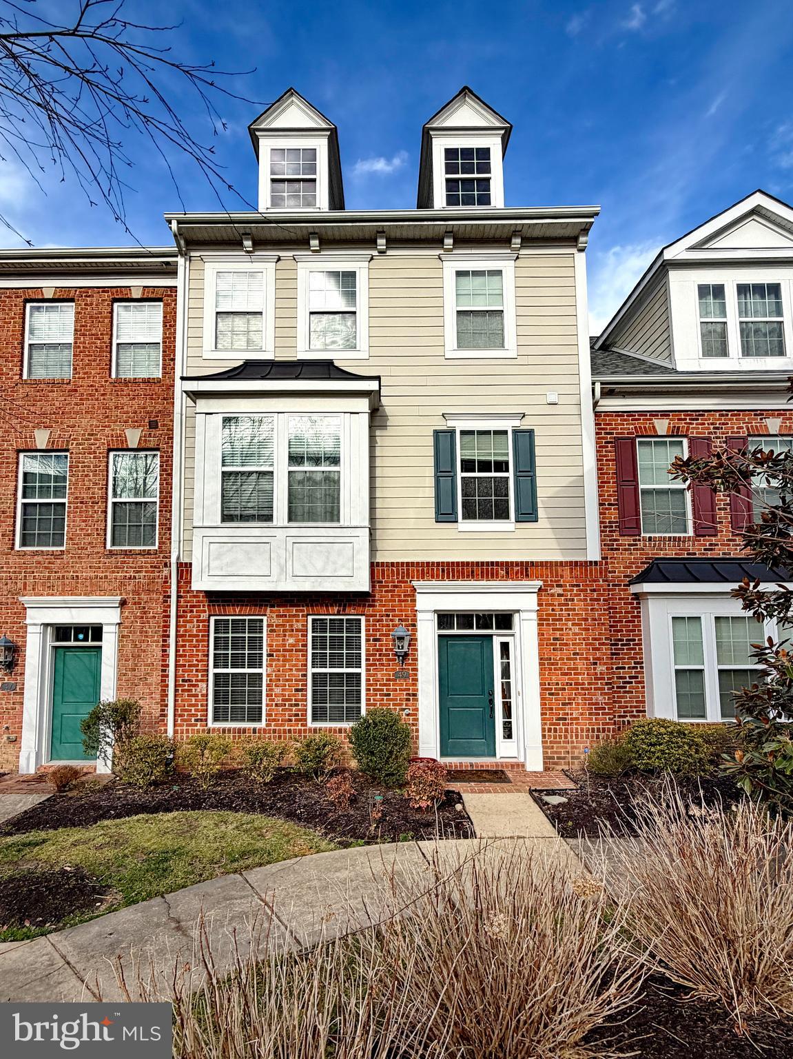 THE VILLAGES OF STEEPLECHASE - Residential