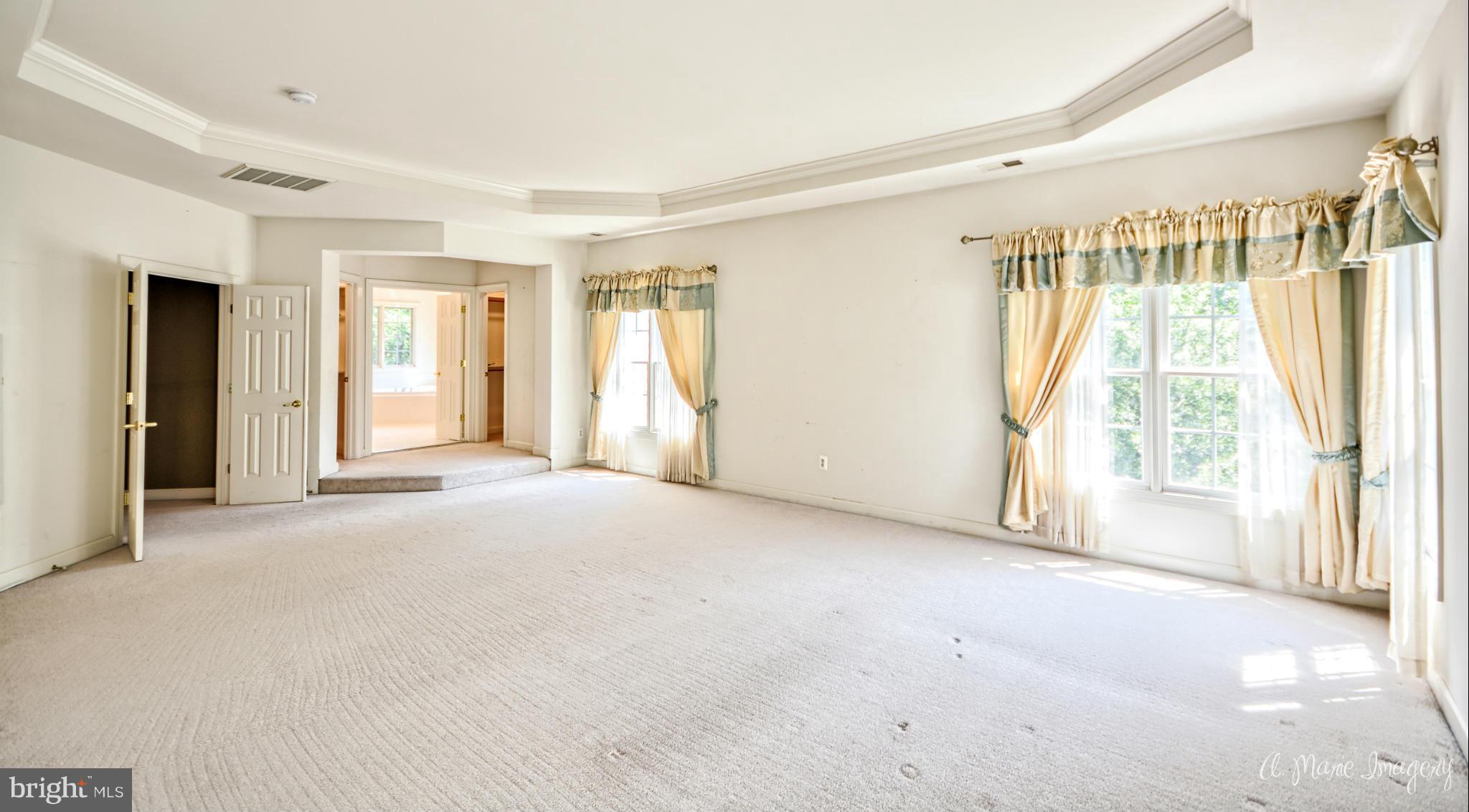 VILLAGES OF URBANA - Residential Lease