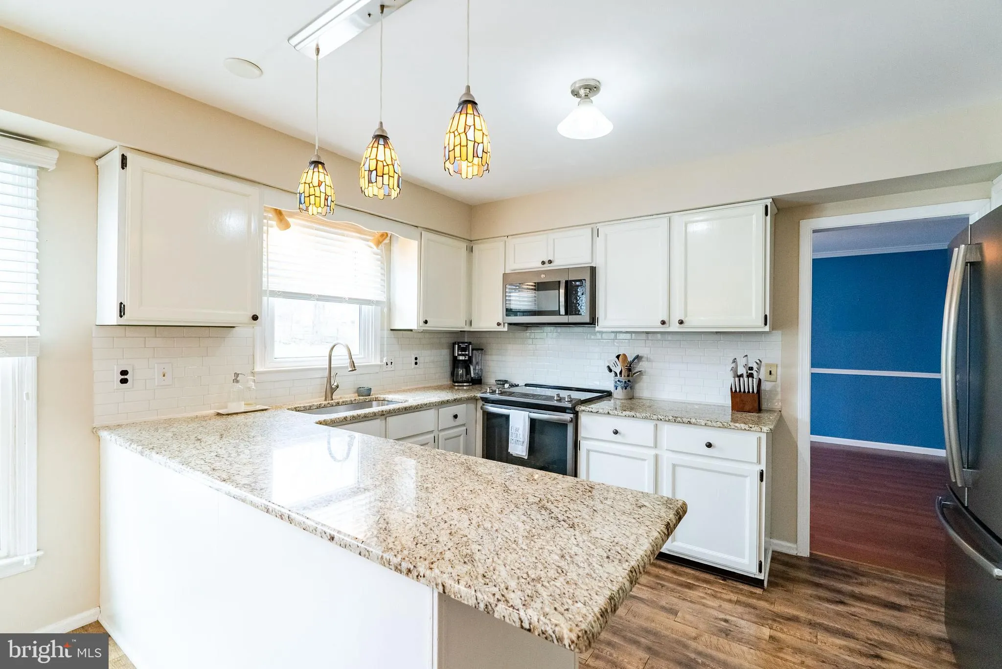 Norristown, Pennsylvania 19403, United States, 4 Bedrooms Bedrooms, ,3 BathroomsBathrooms,Residential,Pending,105270