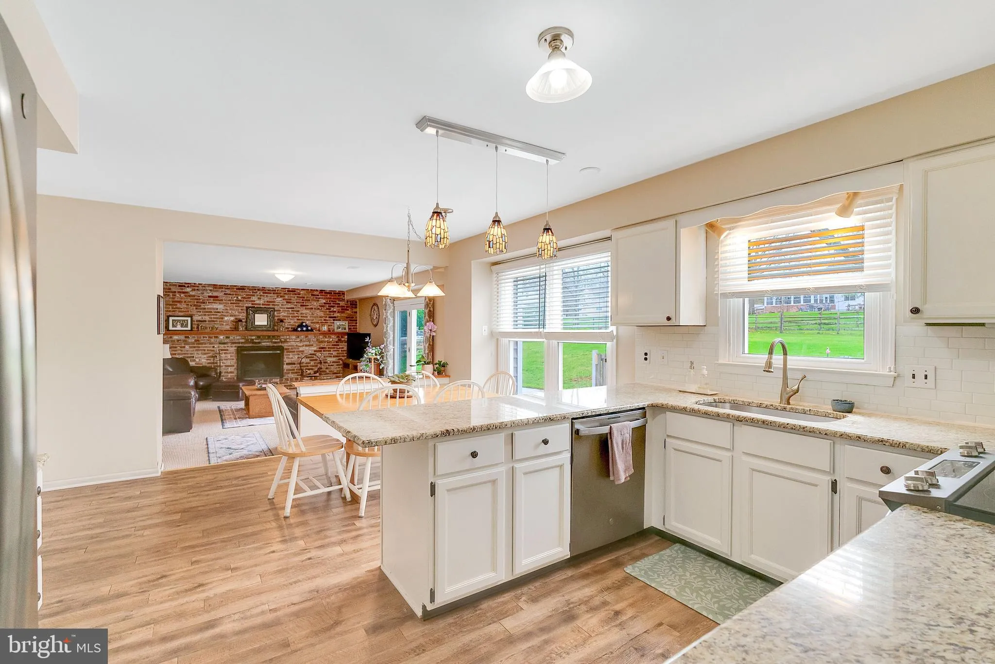 Norristown, Pennsylvania 19403, United States, 4 Bedrooms Bedrooms, ,3 BathroomsBathrooms,Residential,Pending,105270