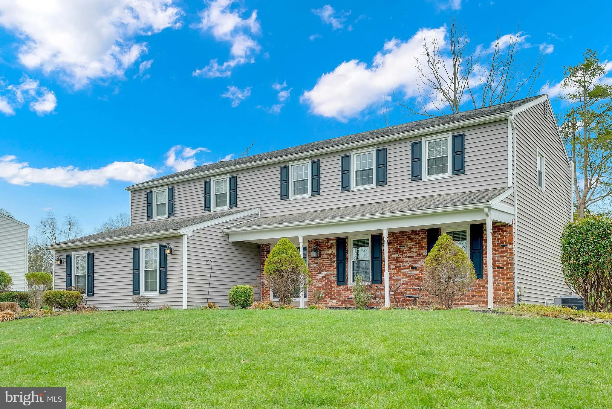 Norristown, Pennsylvania 19403, United States, 4 Bedrooms Bedrooms, ,3 BathroomsBathrooms,Residential,Pending,105270