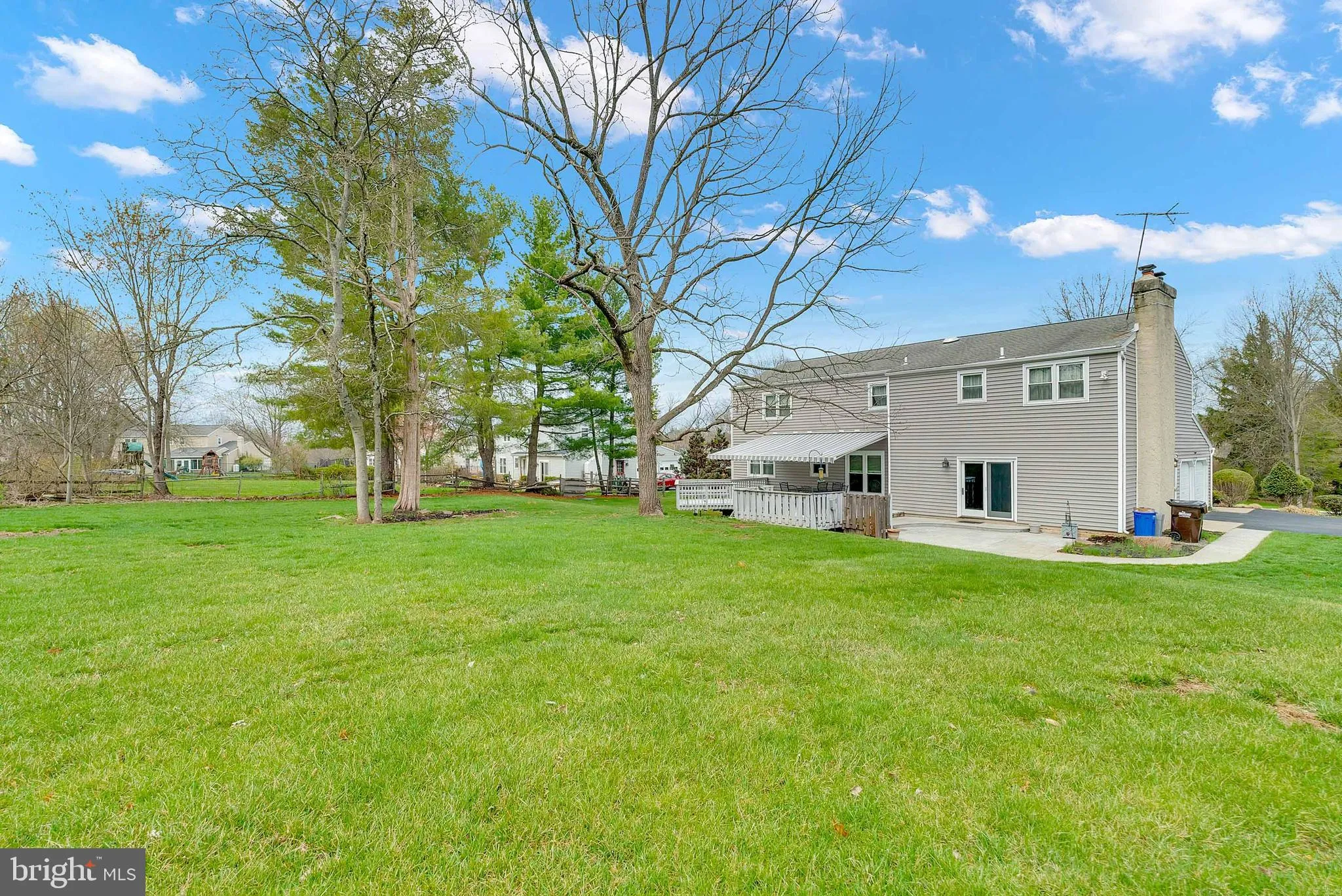 Norristown, Pennsylvania 19403, United States, 4 Bedrooms Bedrooms, ,3 BathroomsBathrooms,Residential,Pending,105270