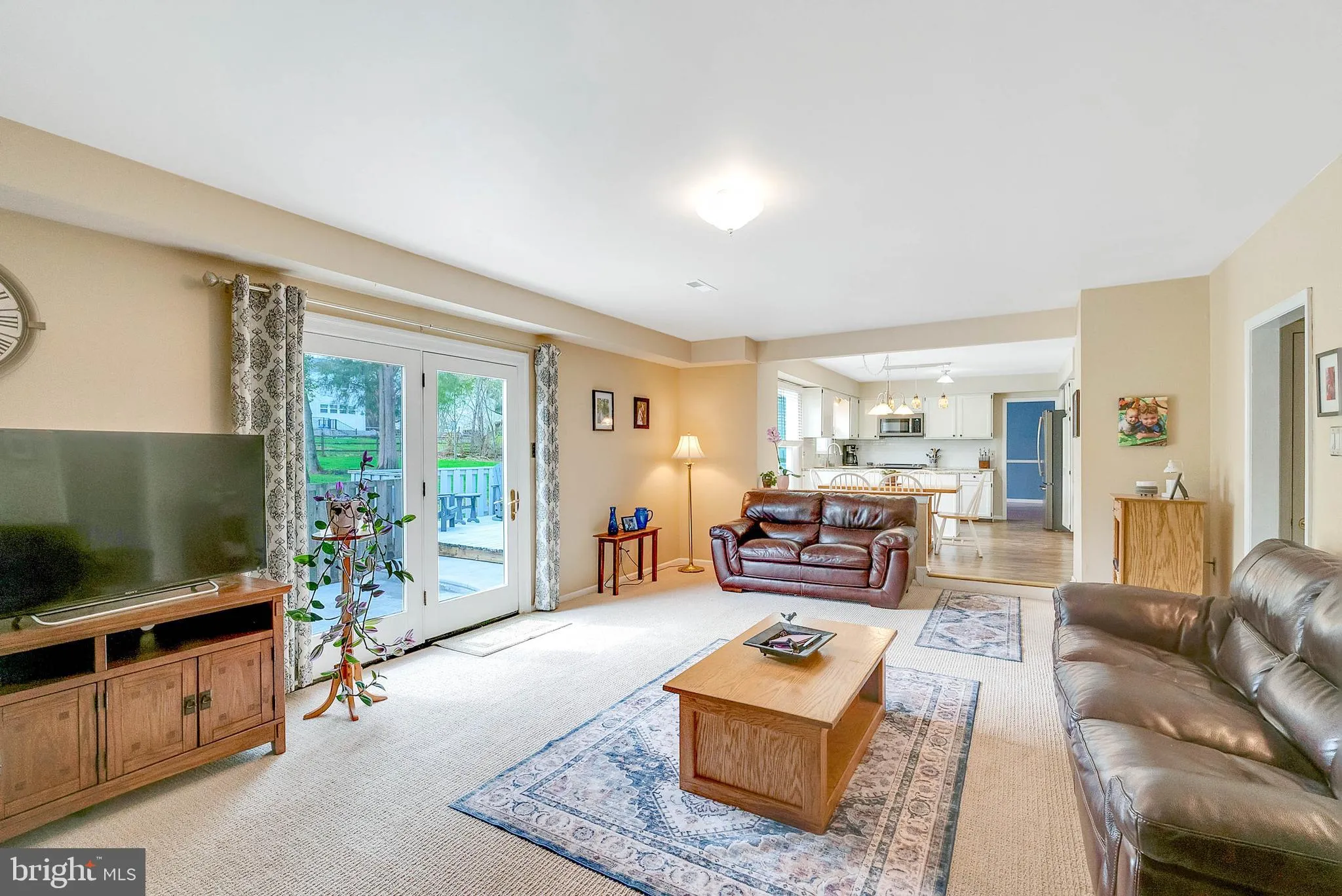 Norristown, Pennsylvania 19403, United States, 4 Bedrooms Bedrooms, ,3 BathroomsBathrooms,Residential,Pending,105270